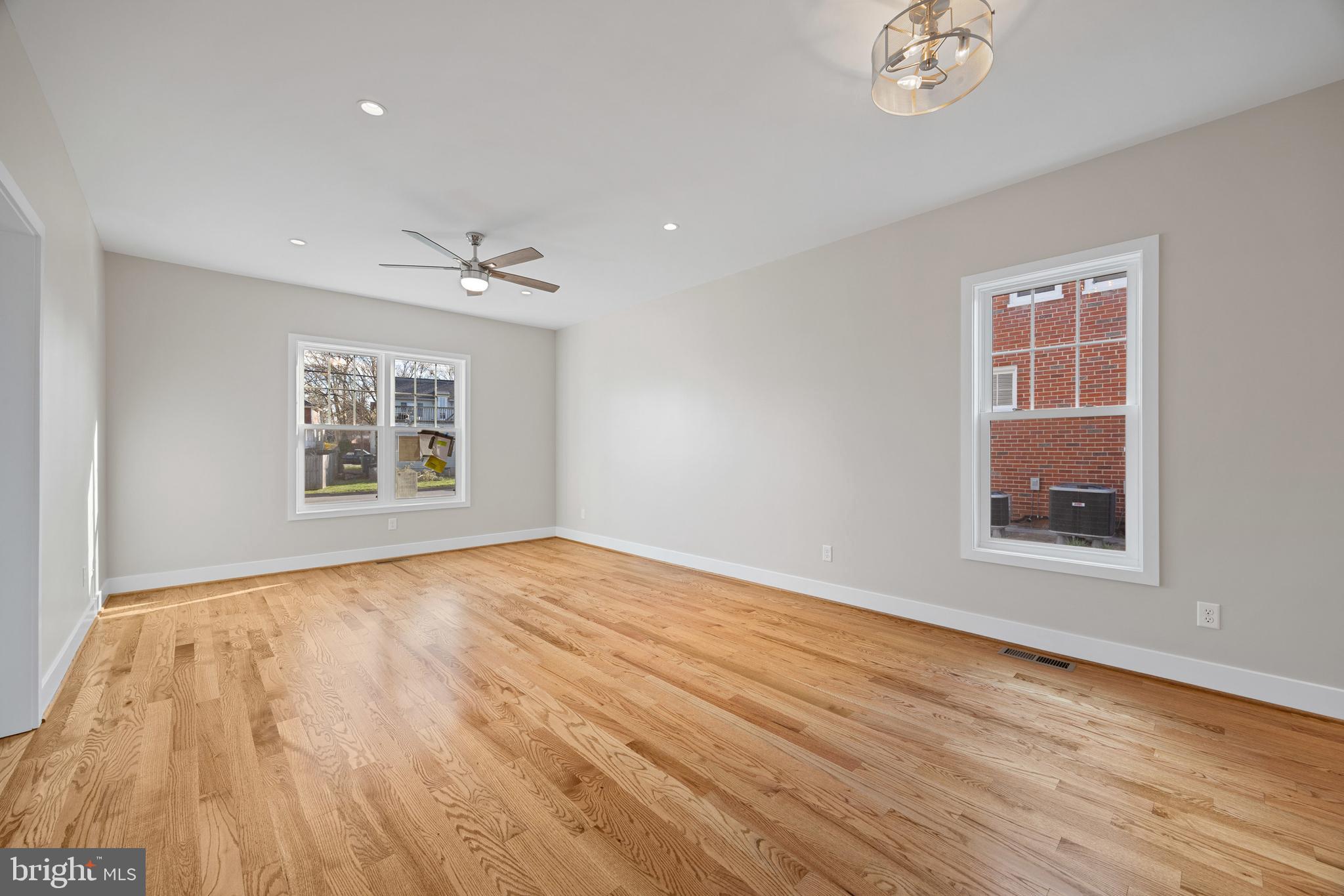 WINCHESTER CITY - Residential