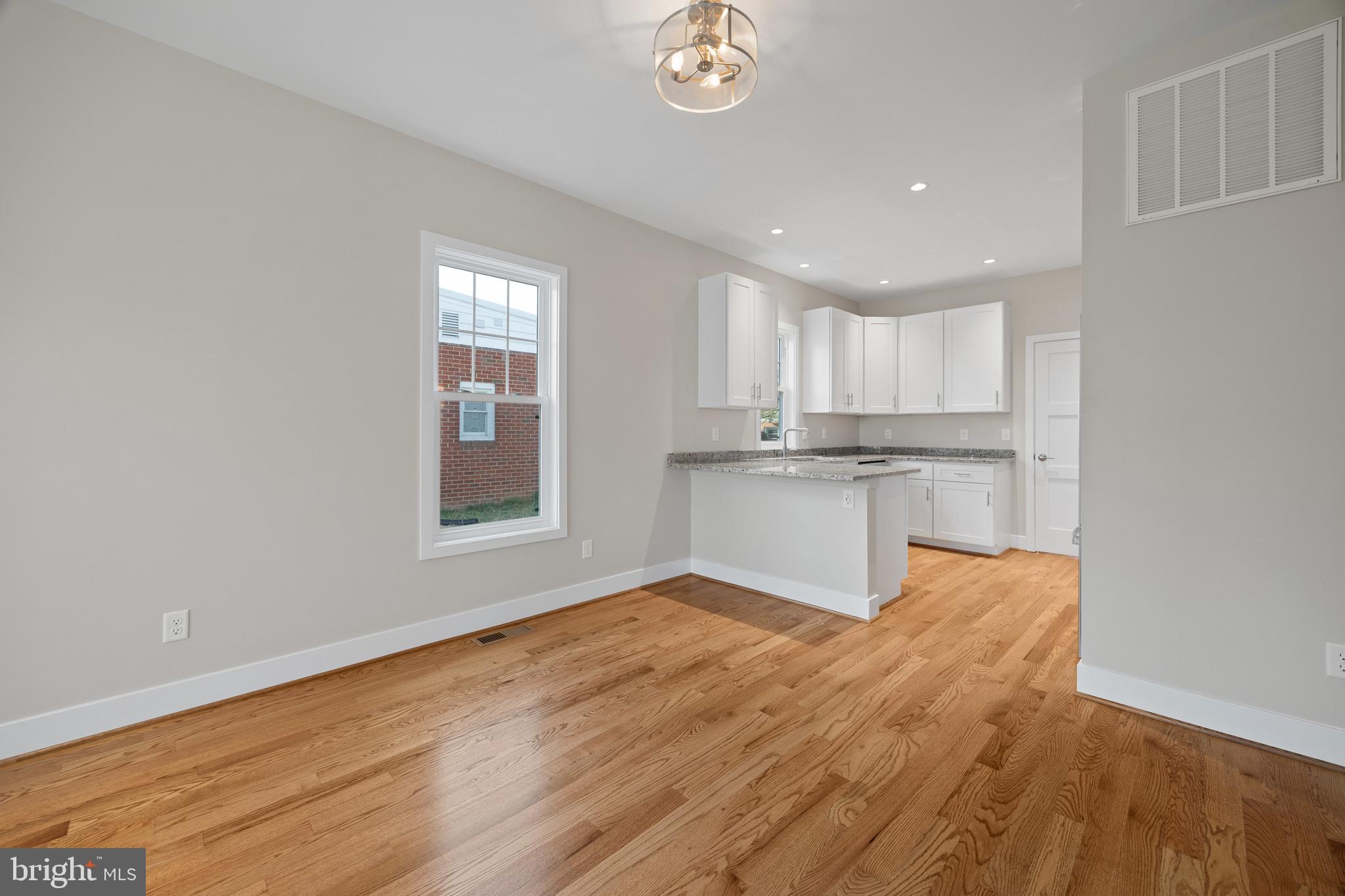 WINCHESTER CITY - Residential