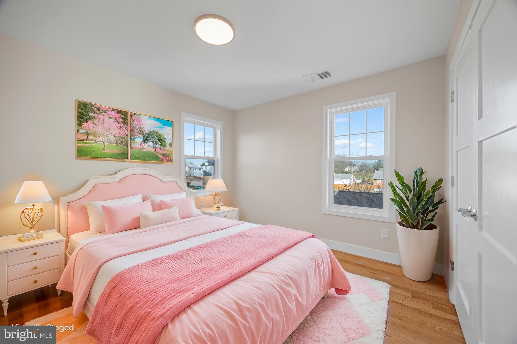 WINCHESTER CITY - Residential