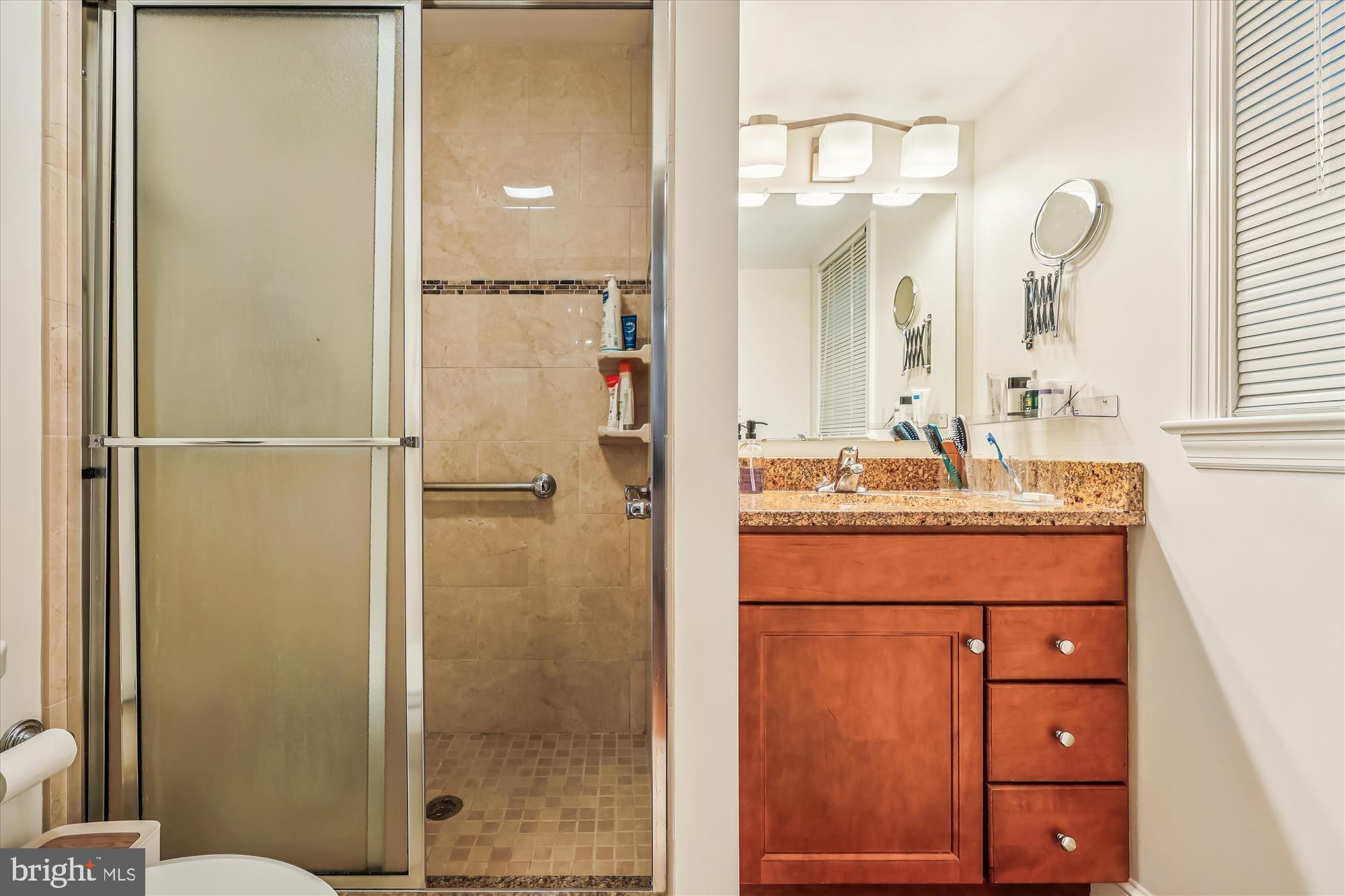 REGENCY ESTATES - Residential Lease