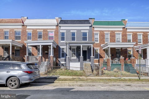 Townhouse For Sale - 726 N Grantley Street<br/> BALTIMORE, MD 21229
