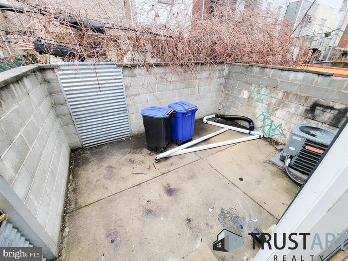 WHITMAN - Residential