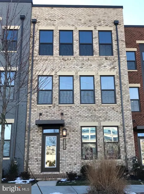 12992 Hattontown Square, Herndon, VA MLS: VAFX2221764