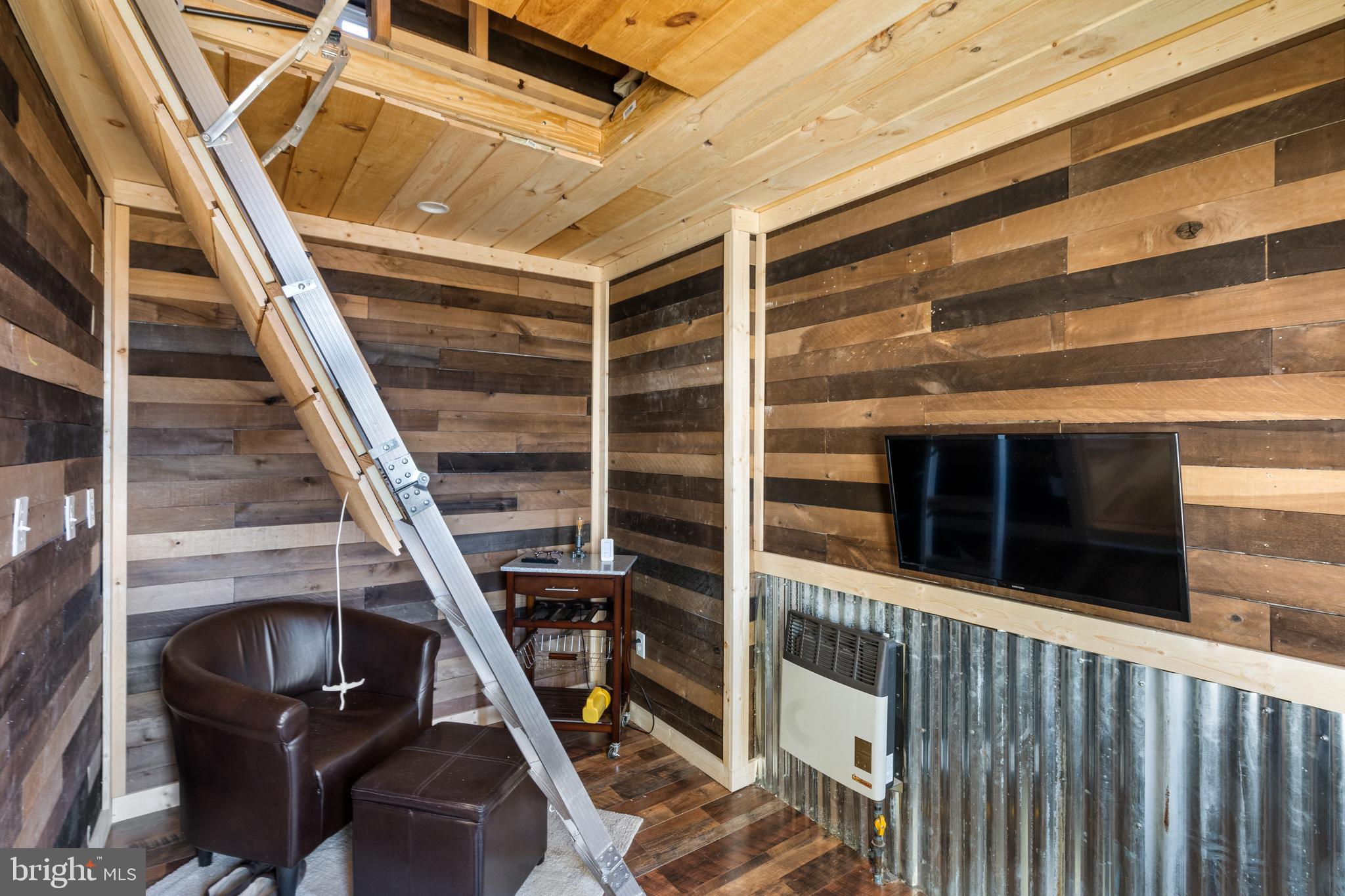 POTOMAC VALLEY VISTA - Residential