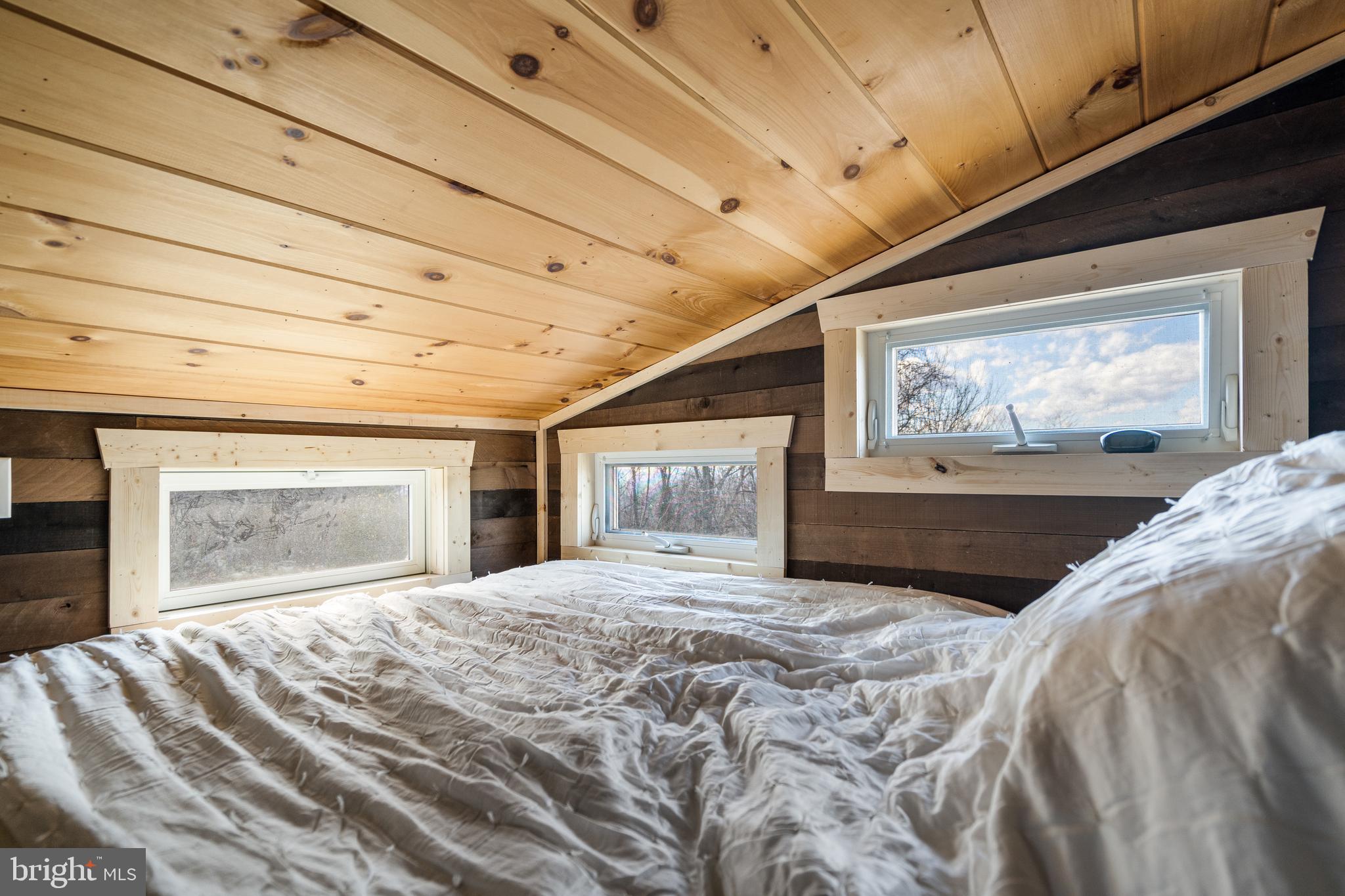 POTOMAC VALLEY VISTA - Residential