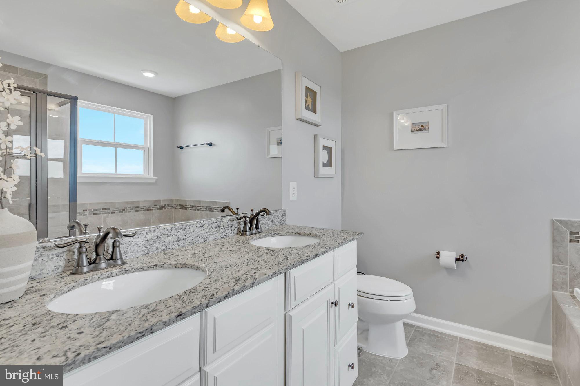 LAKE FREDERICK - Residential