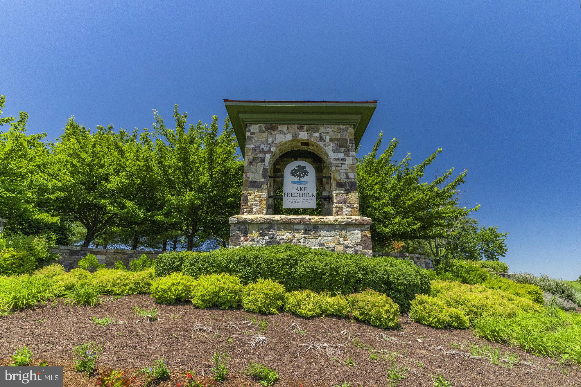 LAKE FREDERICK - Residential