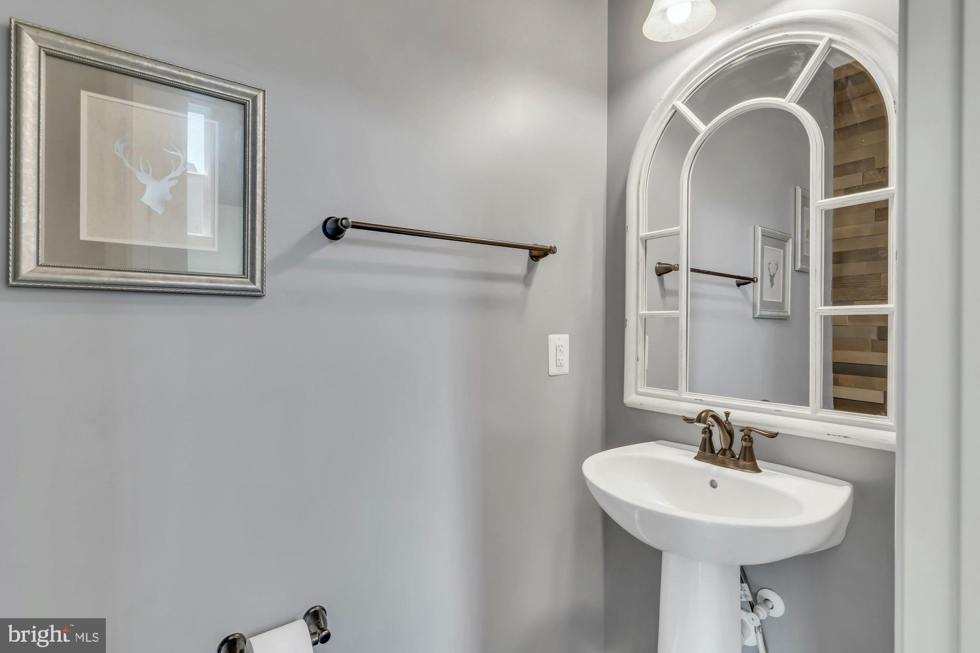 LAKE FREDERICK - Residential