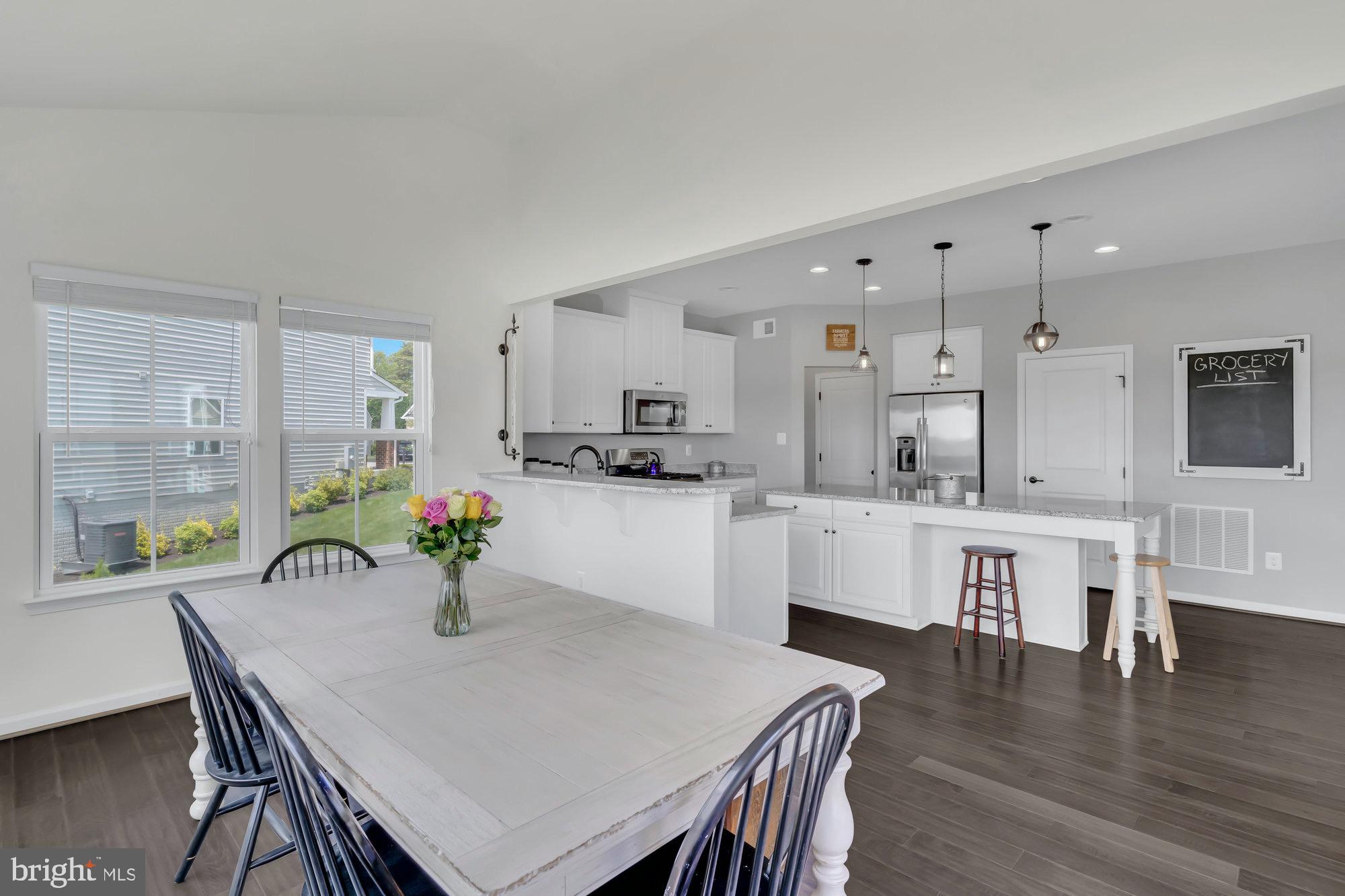 LAKE FREDERICK - Residential