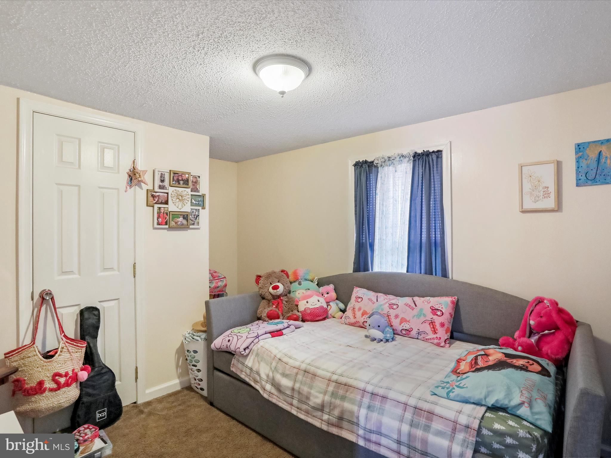 RIVERSIDE VILLAGES - Residential