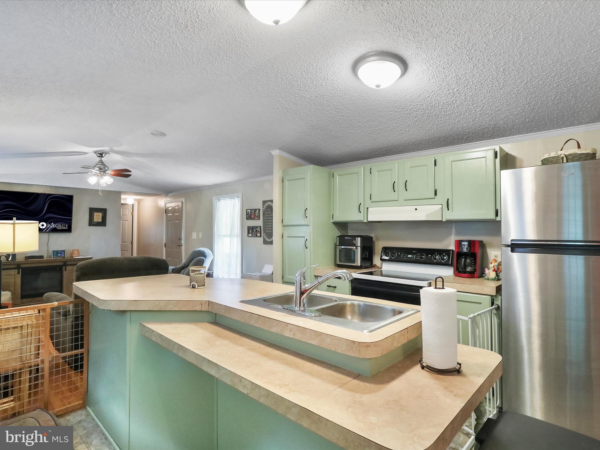 RIVERSIDE VILLAGES - Residential