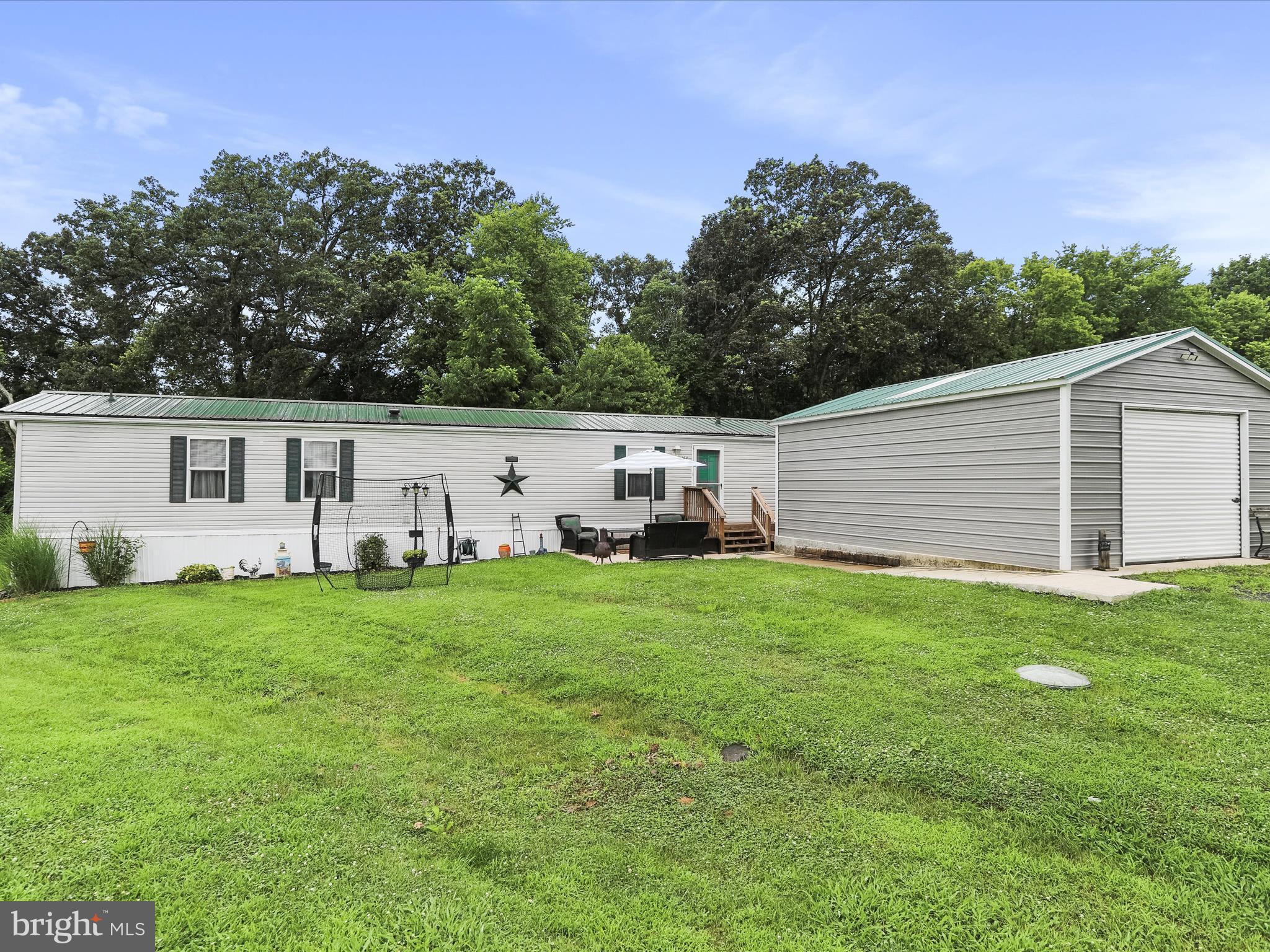 RIVERSIDE VILLAGES - Residential