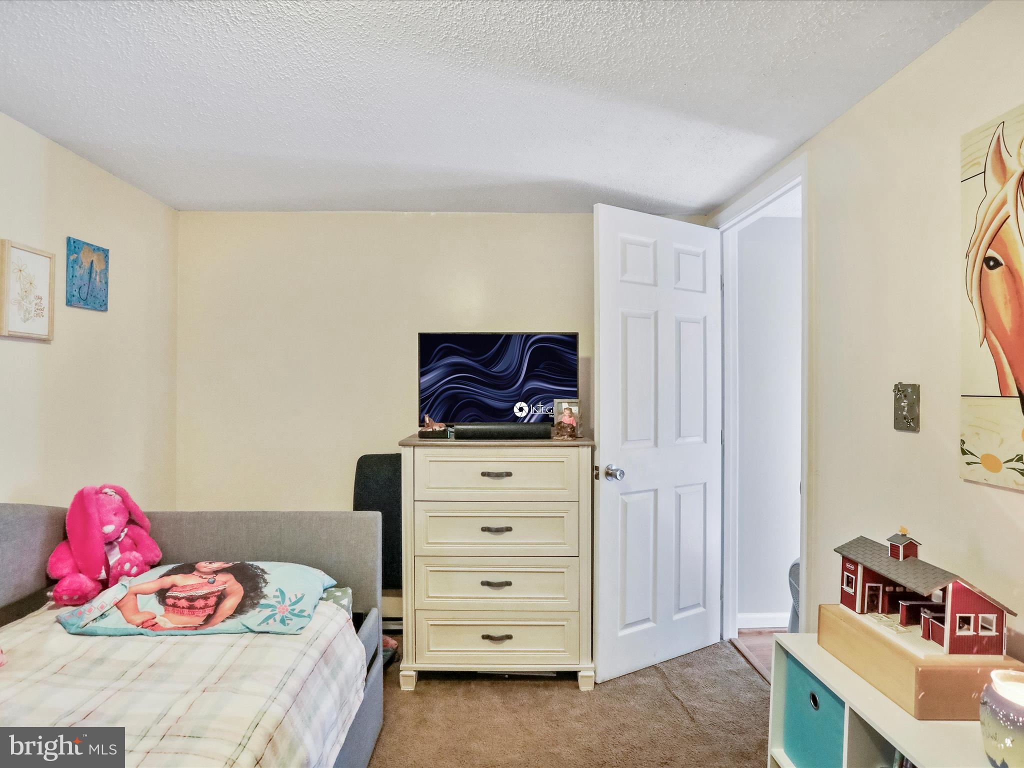 RIVERSIDE VILLAGES - Residential