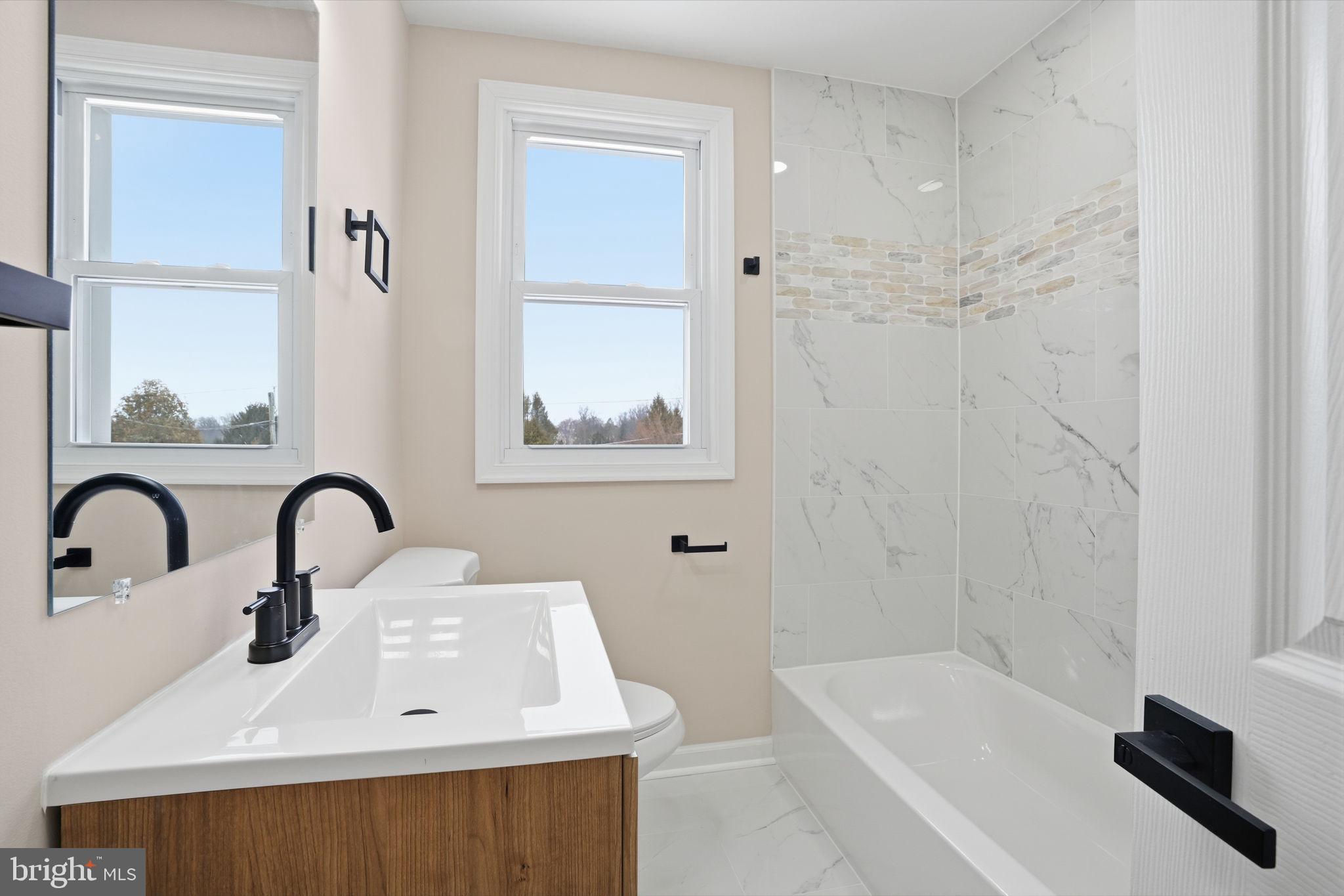 SOMERTON - Residential