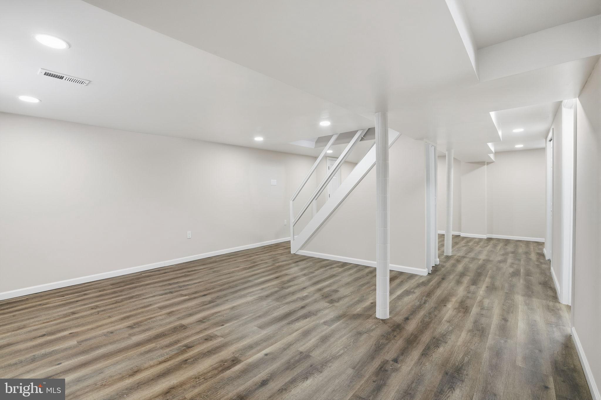 SOMERTON - Residential