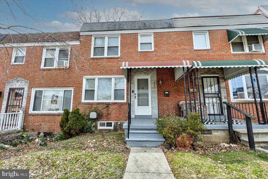 This adorable three-bedroom home is Move in Ready. Well maintained middle of group home waiting for your family to visit. Upper level three bedrooms & one full bath. Main level living room and dining room combo. Back yard has personal storage shed added. Several upgrades both recent and through the years.
 6-foot fencing added 2021- personal cement parking pad added to property. Front Awning added for inclement weather. Brand new Hot water heater 2021. New exterior shed door 2022. Freshly painted exterior porches 2022.
Sellers may need reasonable extended stay /rentback after closing in order to secure their future purchase. Agents, please see Agents comments. Property is an AS/IS listing.
Contact me today to schedule your personal showing!