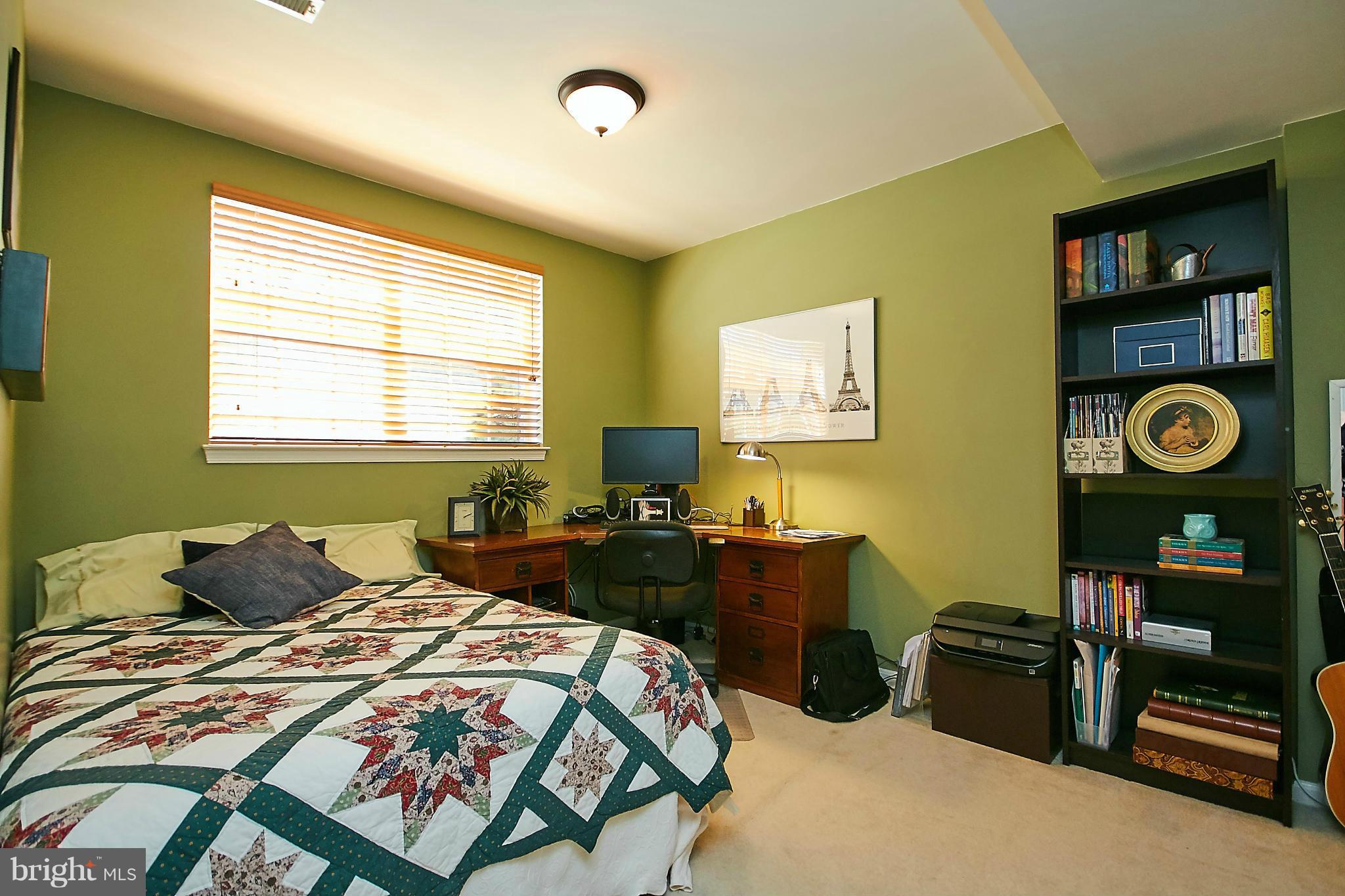 SOUTH RIDING - Residential