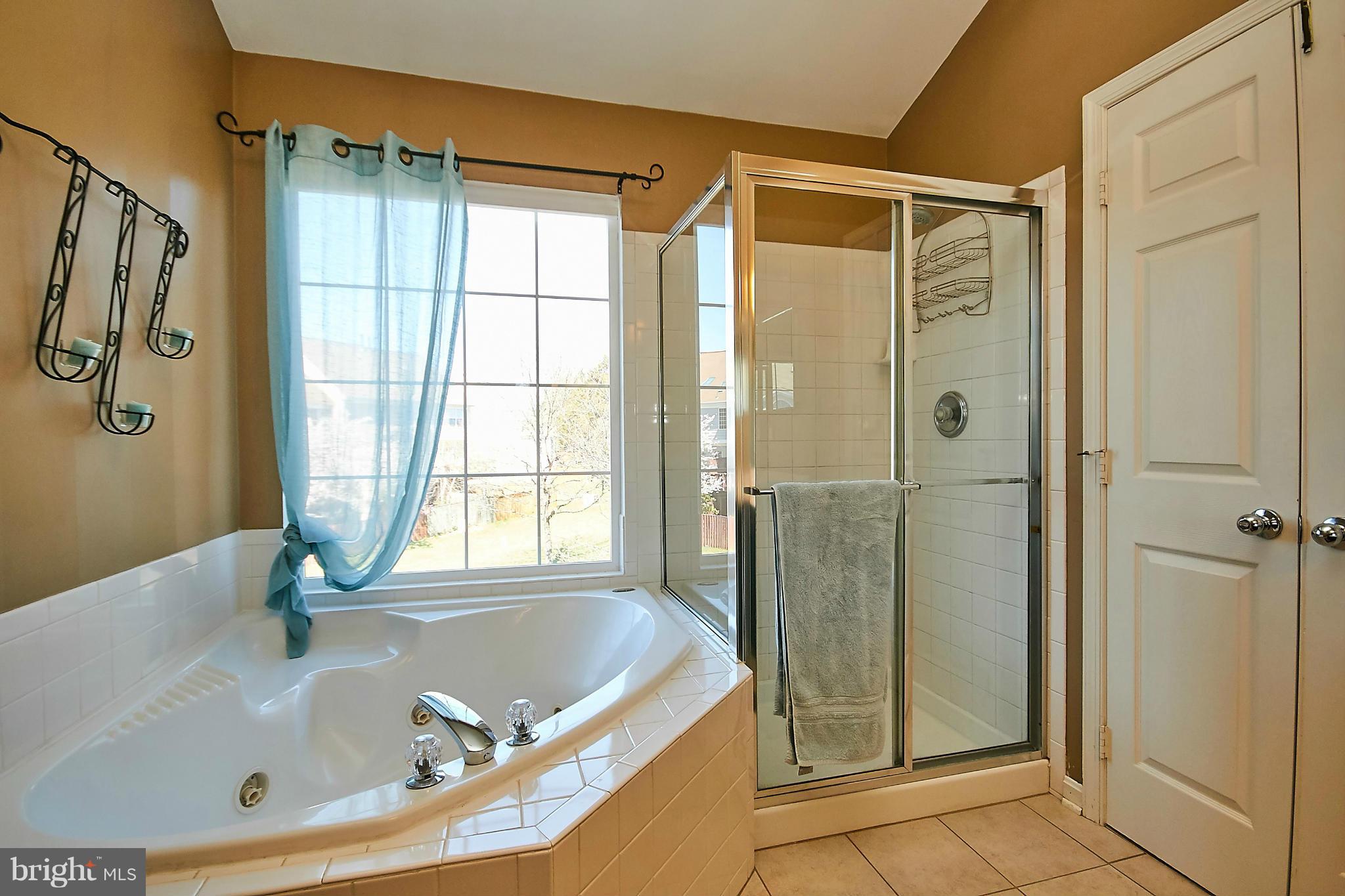 SOUTH RIDING - Residential