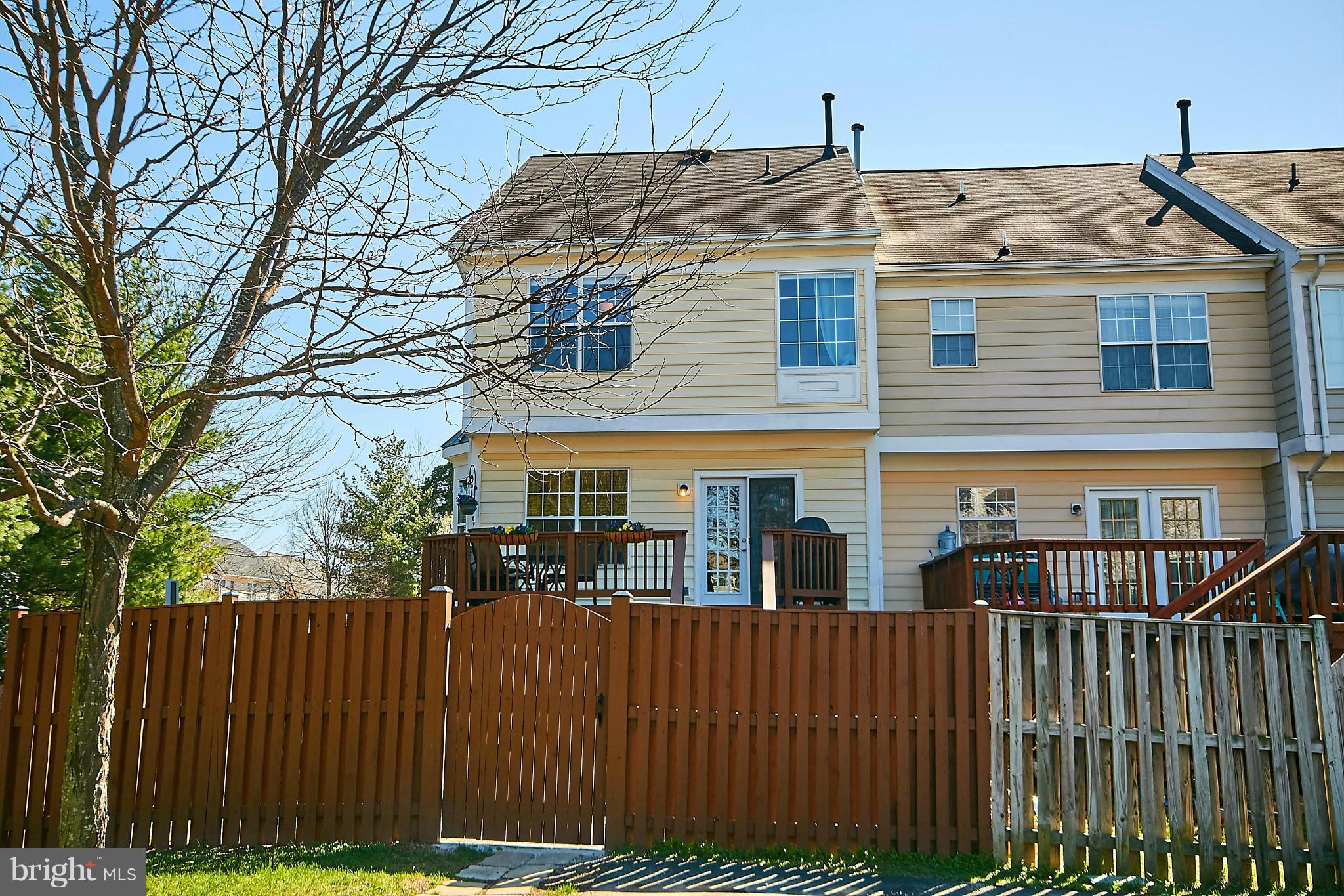 SOUTH RIDING - Residential