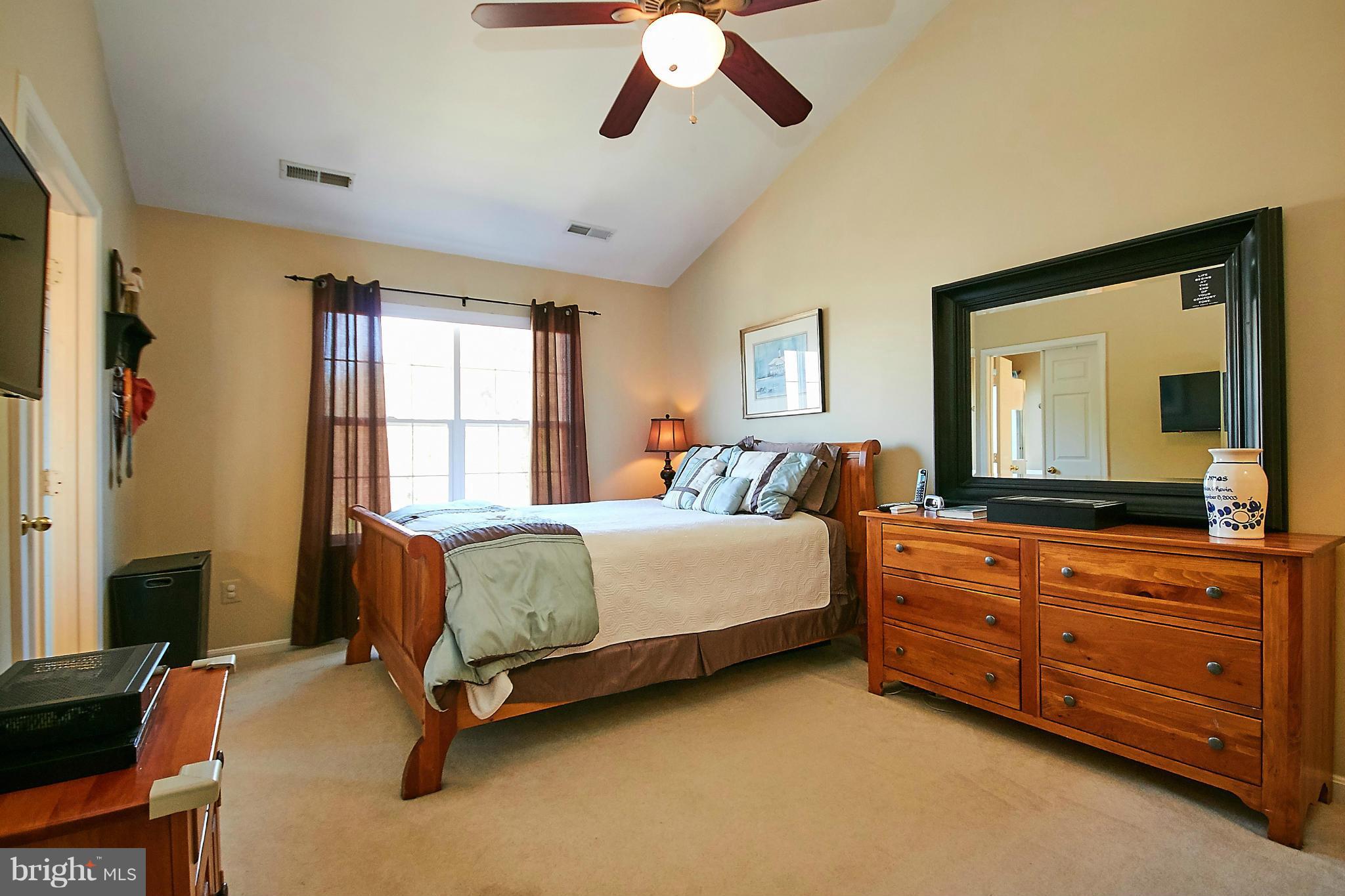 SOUTH RIDING - Residential