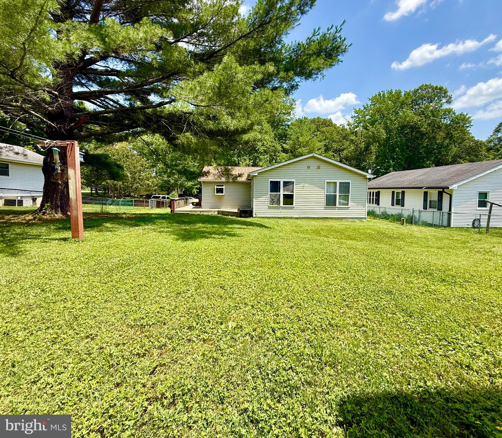13 DEER RUN DRIVE