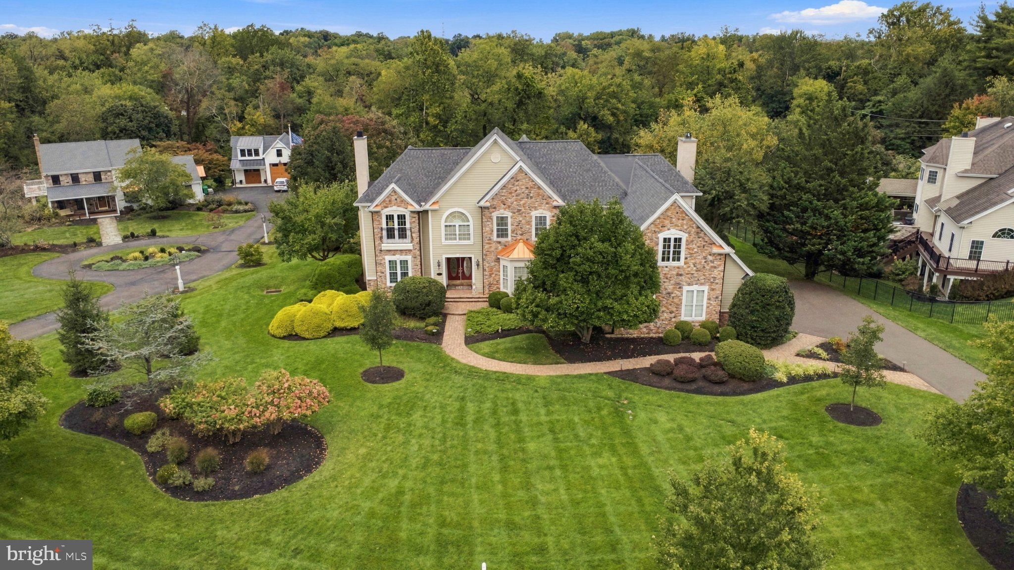 1093 DREW DRIVE
