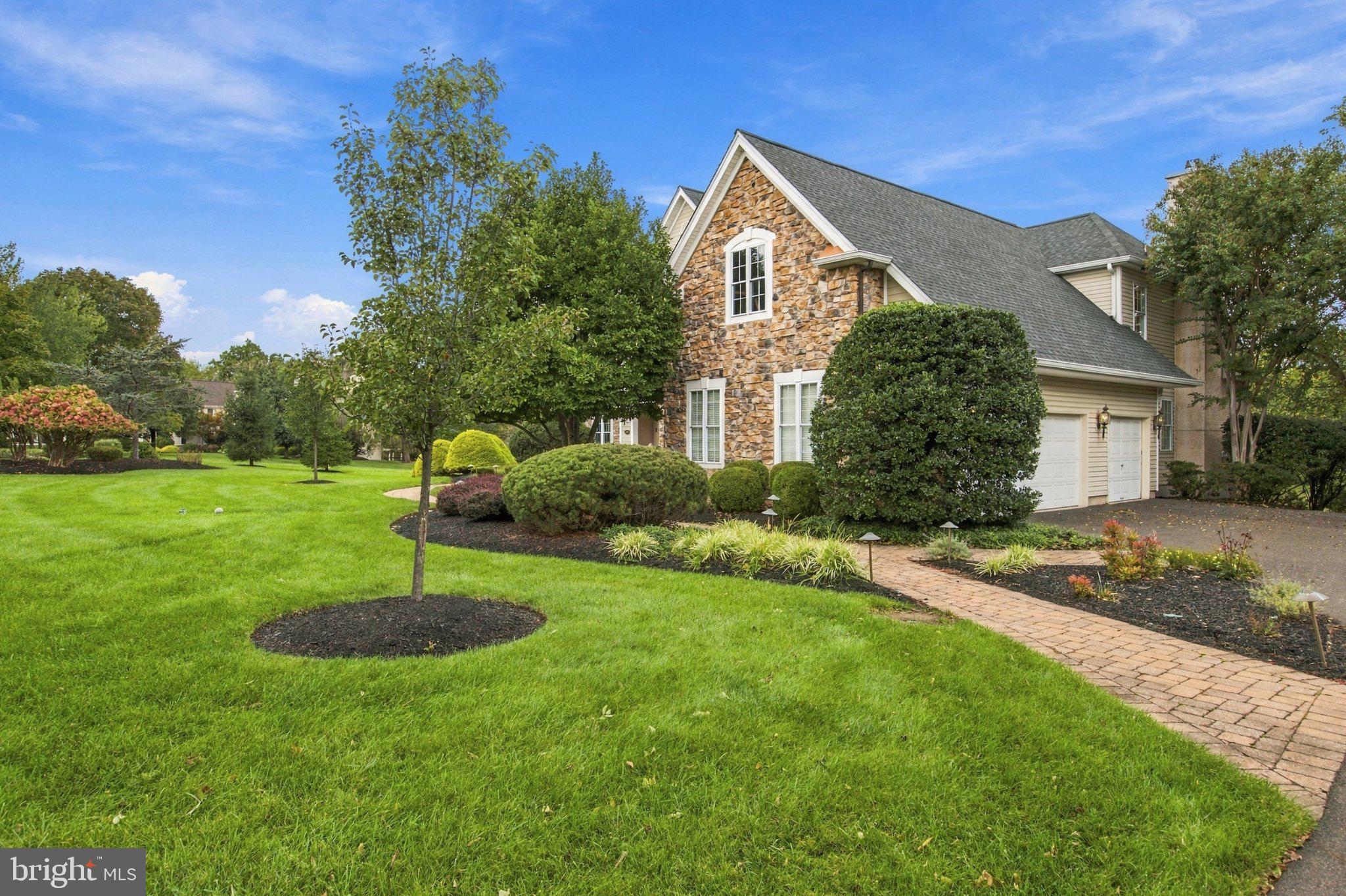 1093 DREW DRIVE