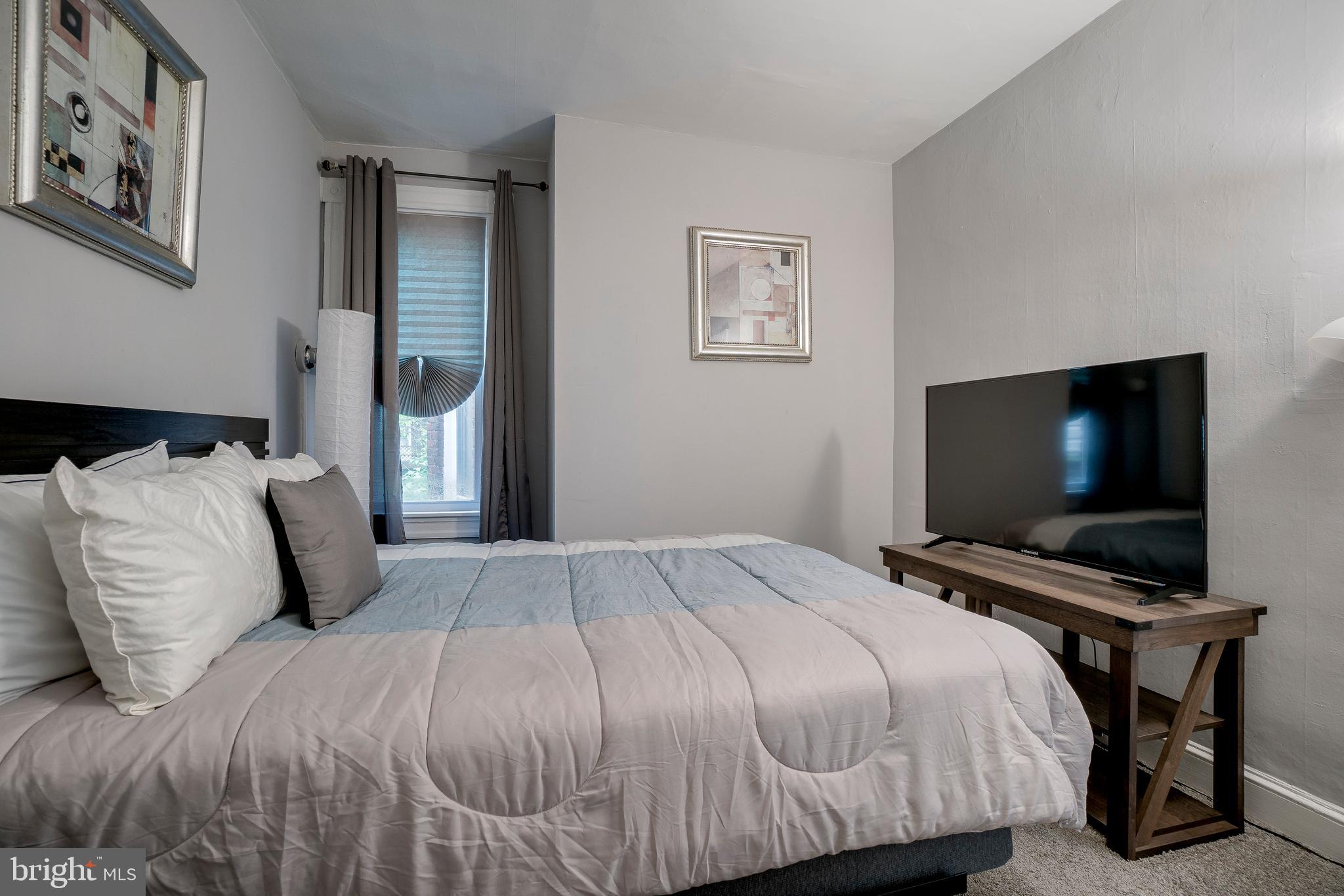 BEVERLY HILLS - Residential