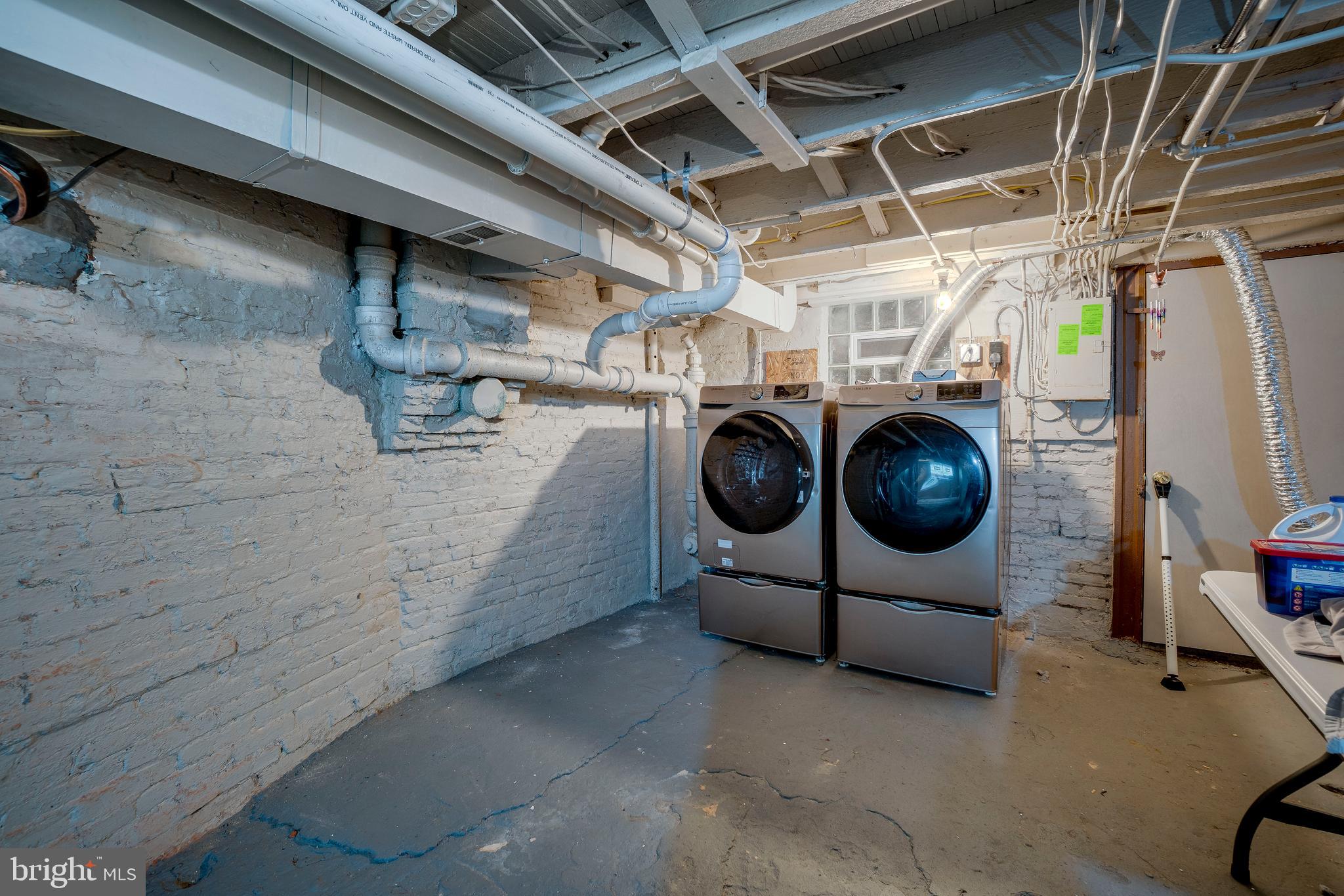 BEVERLY HILLS - Residential