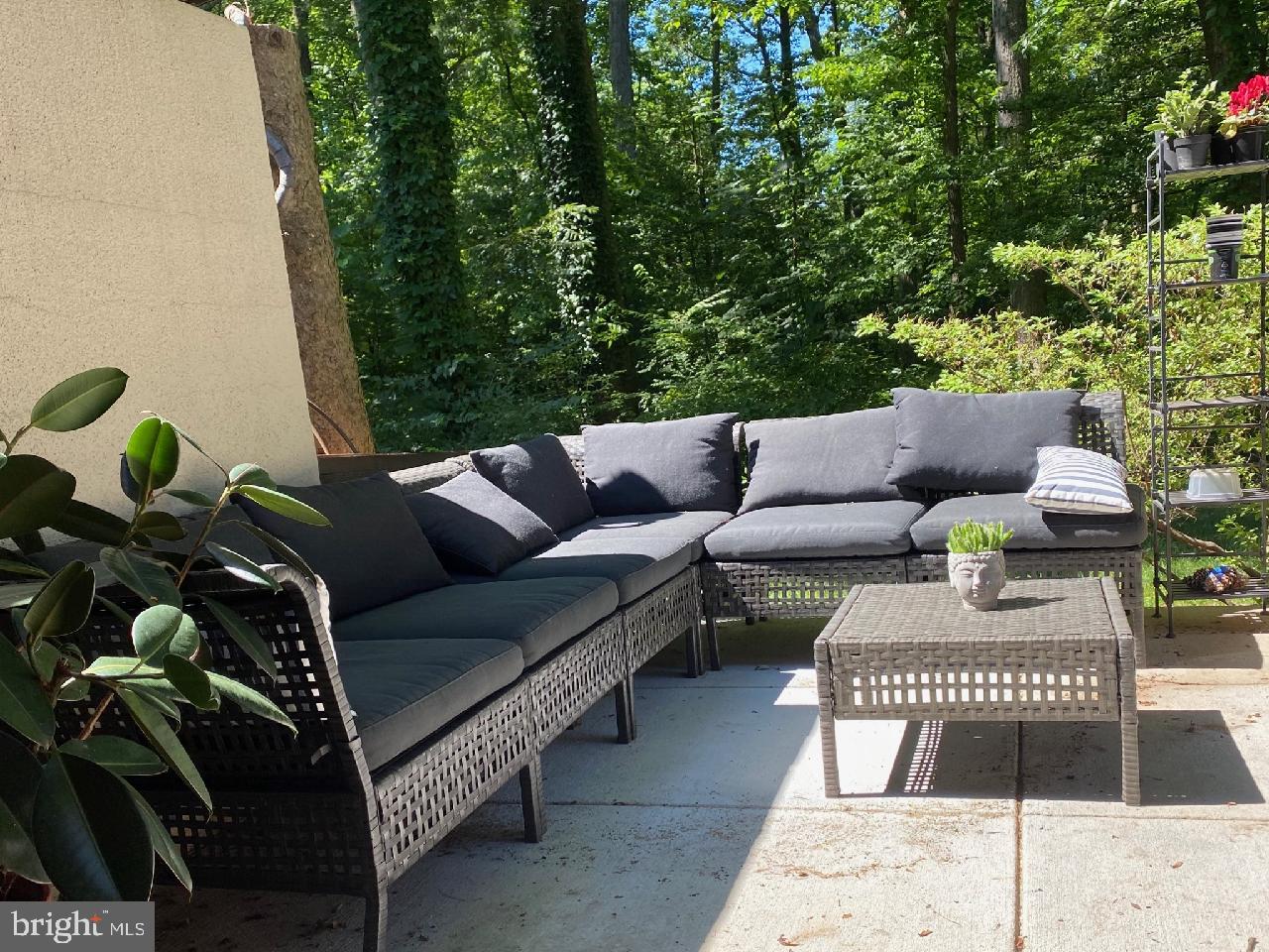 RESTON - Residential Lease