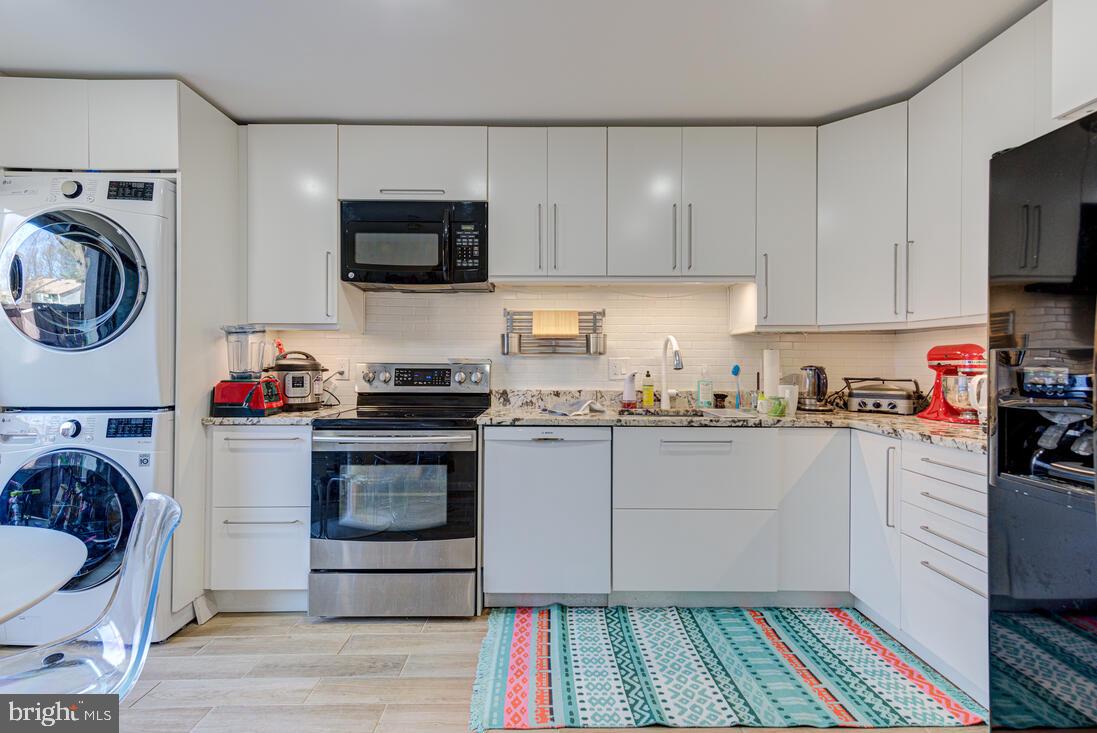 RESTON - Residential Lease