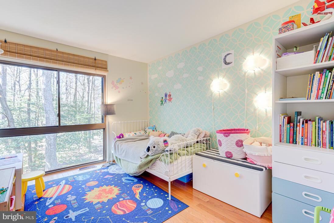 RESTON - Residential Lease