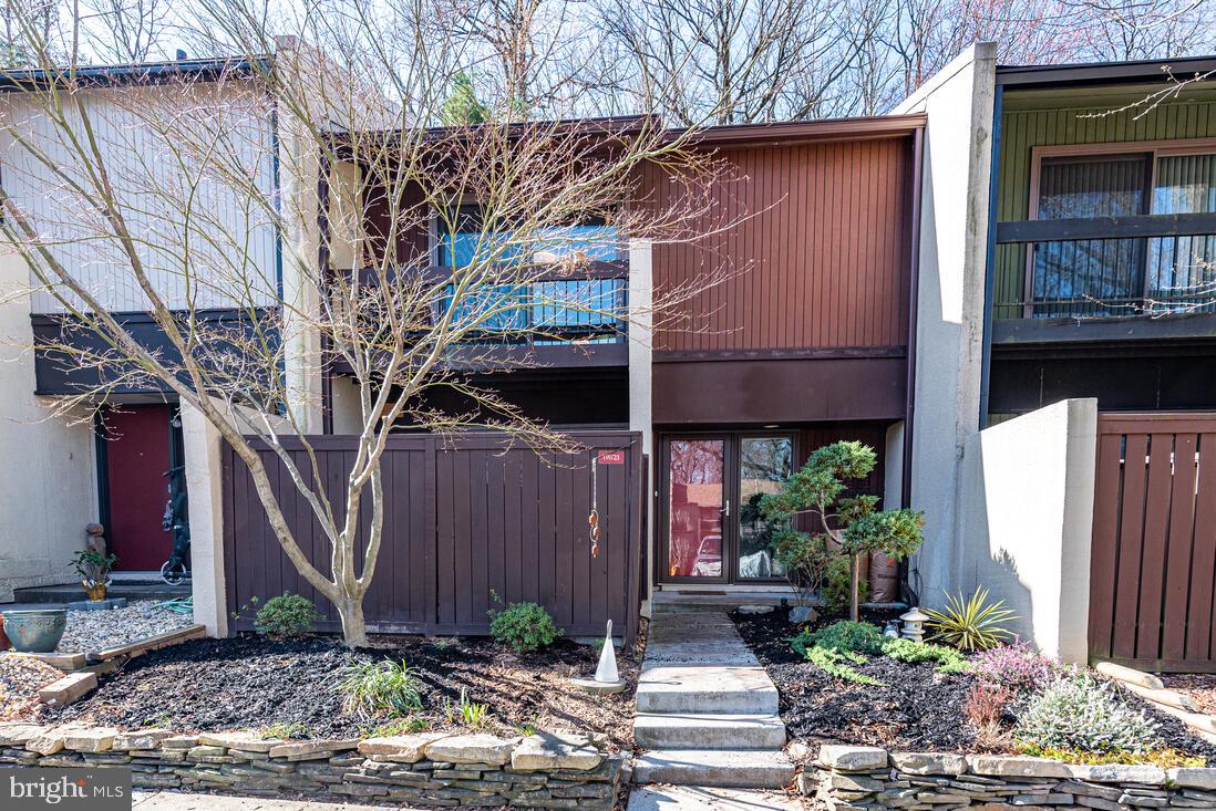 RESTON - Residential Lease