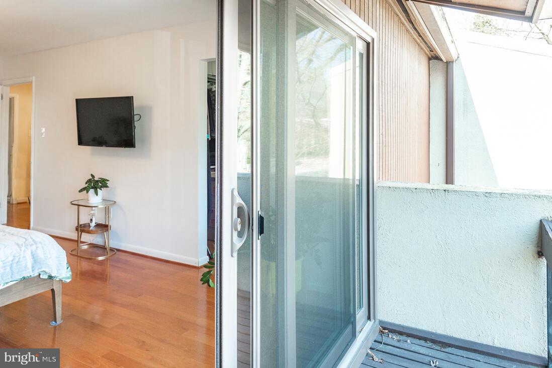 RESTON - Residential Lease