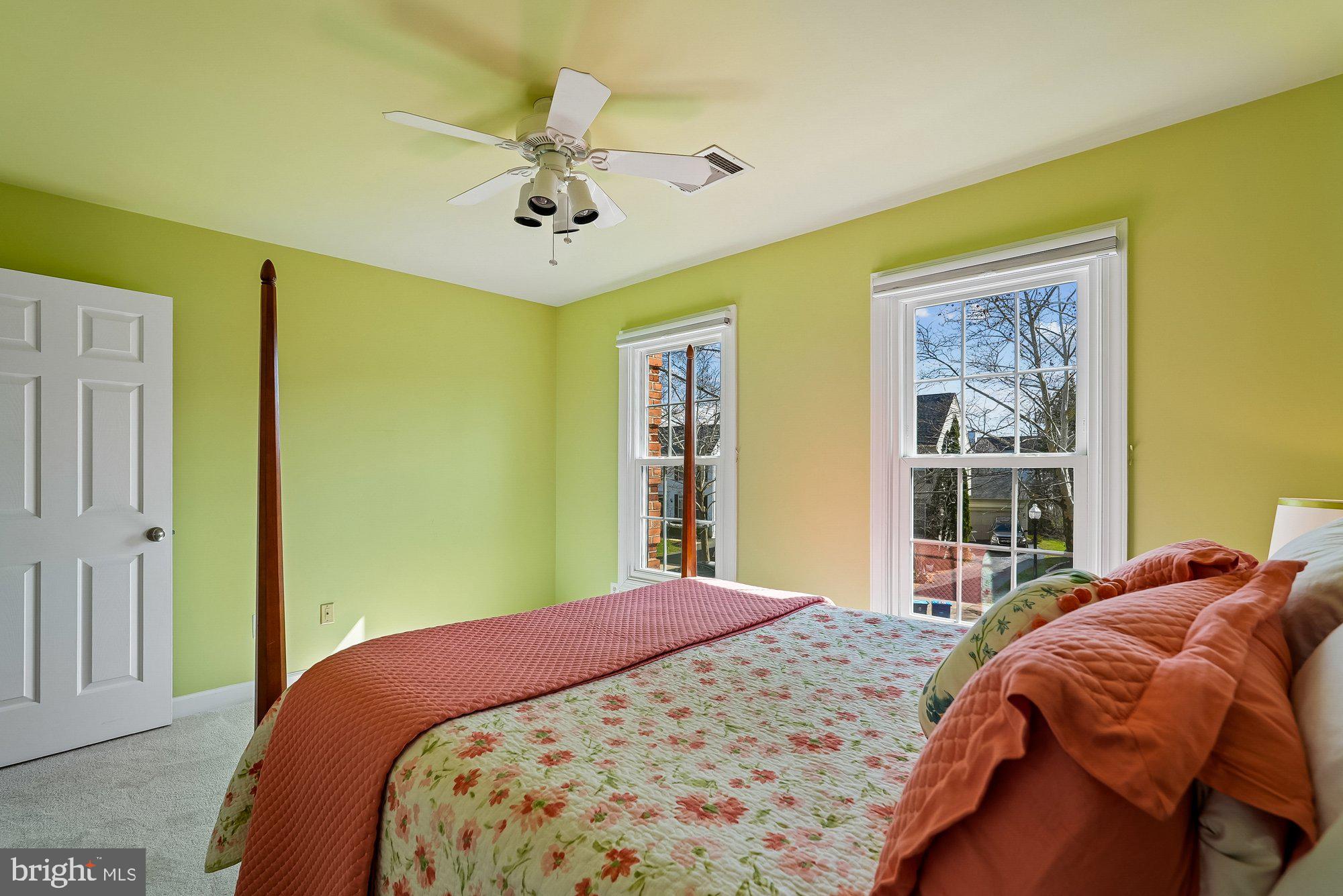 SOUTH RIDING - Residential