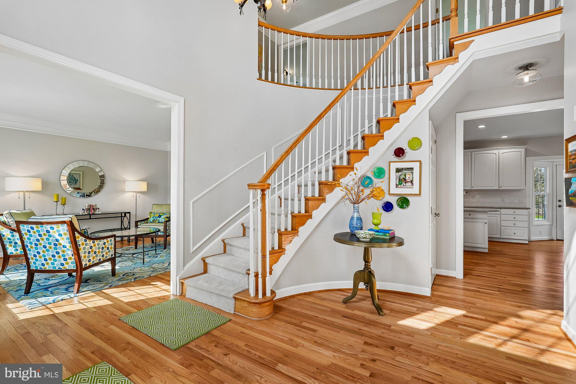 SOUTH RIDING - Residential