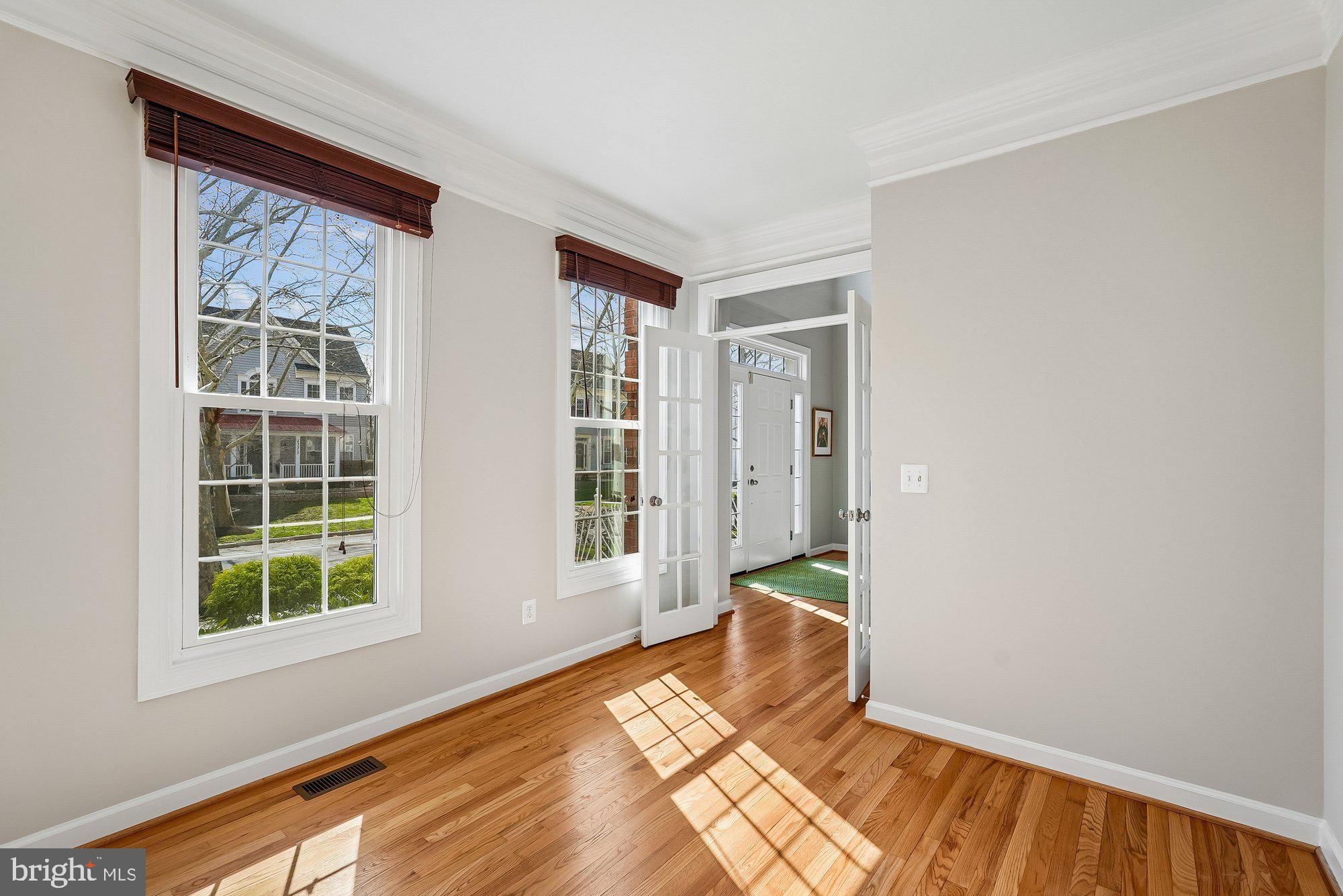 SOUTH RIDING - Residential