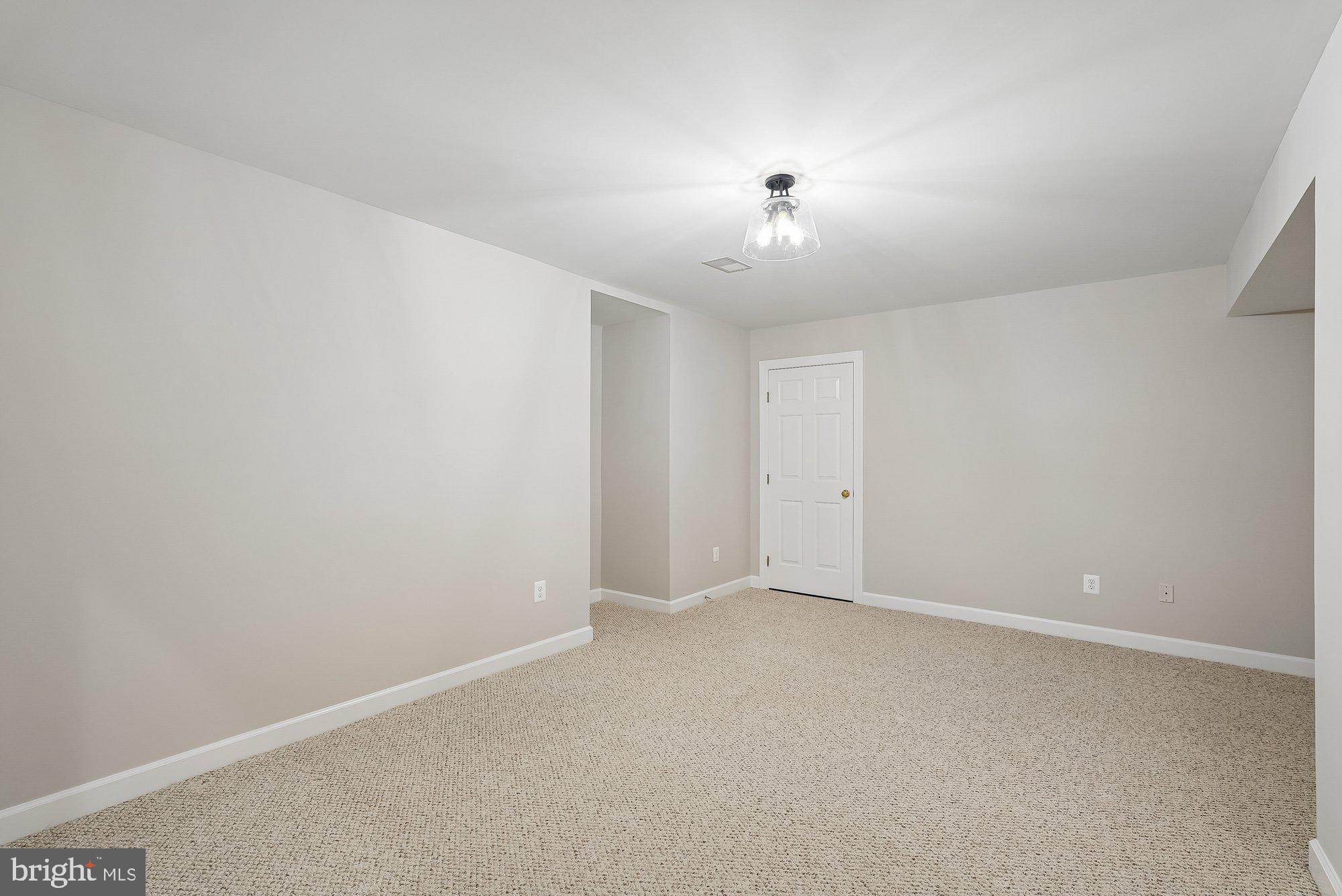 SOUTH RIDING - Residential