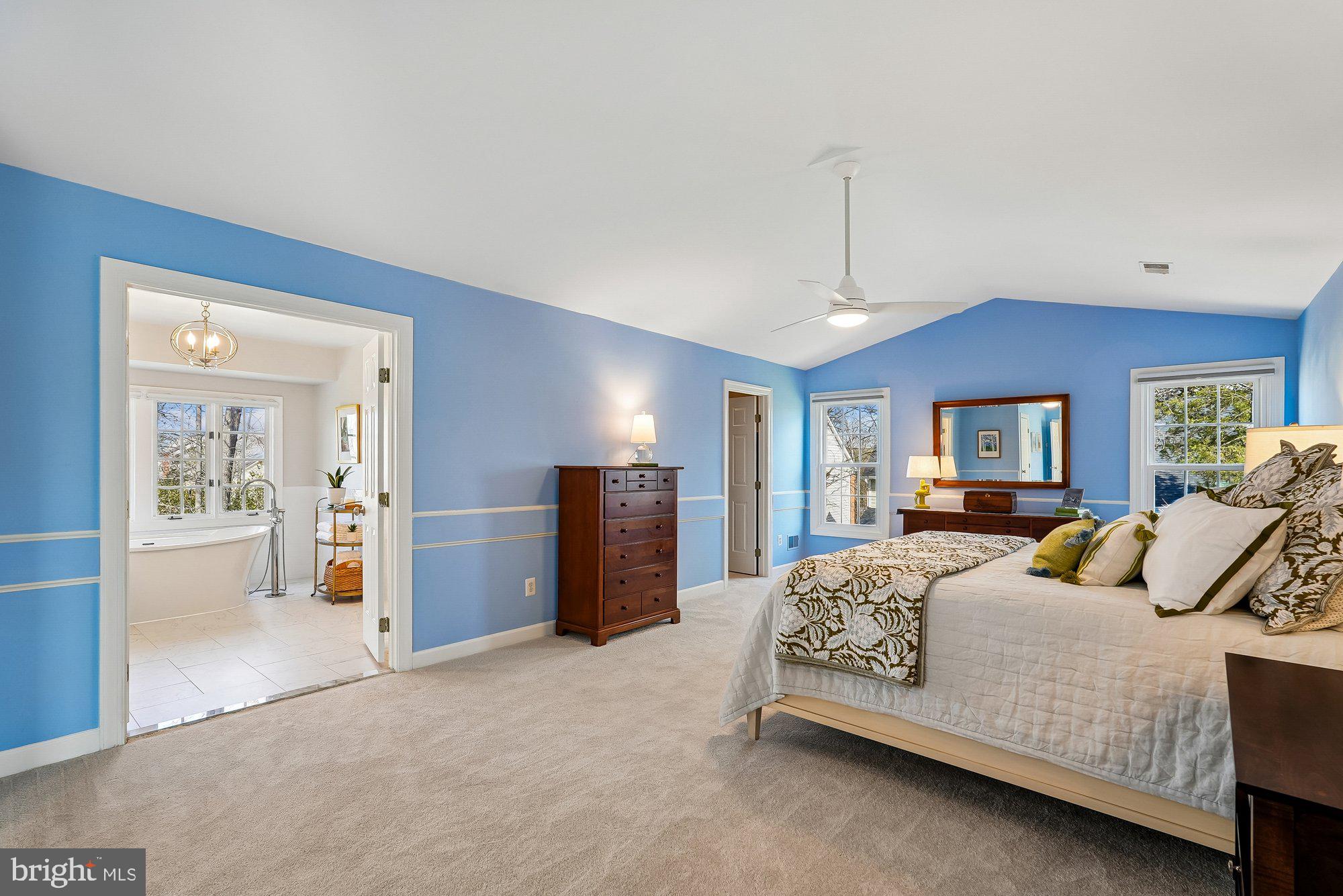 SOUTH RIDING - Residential