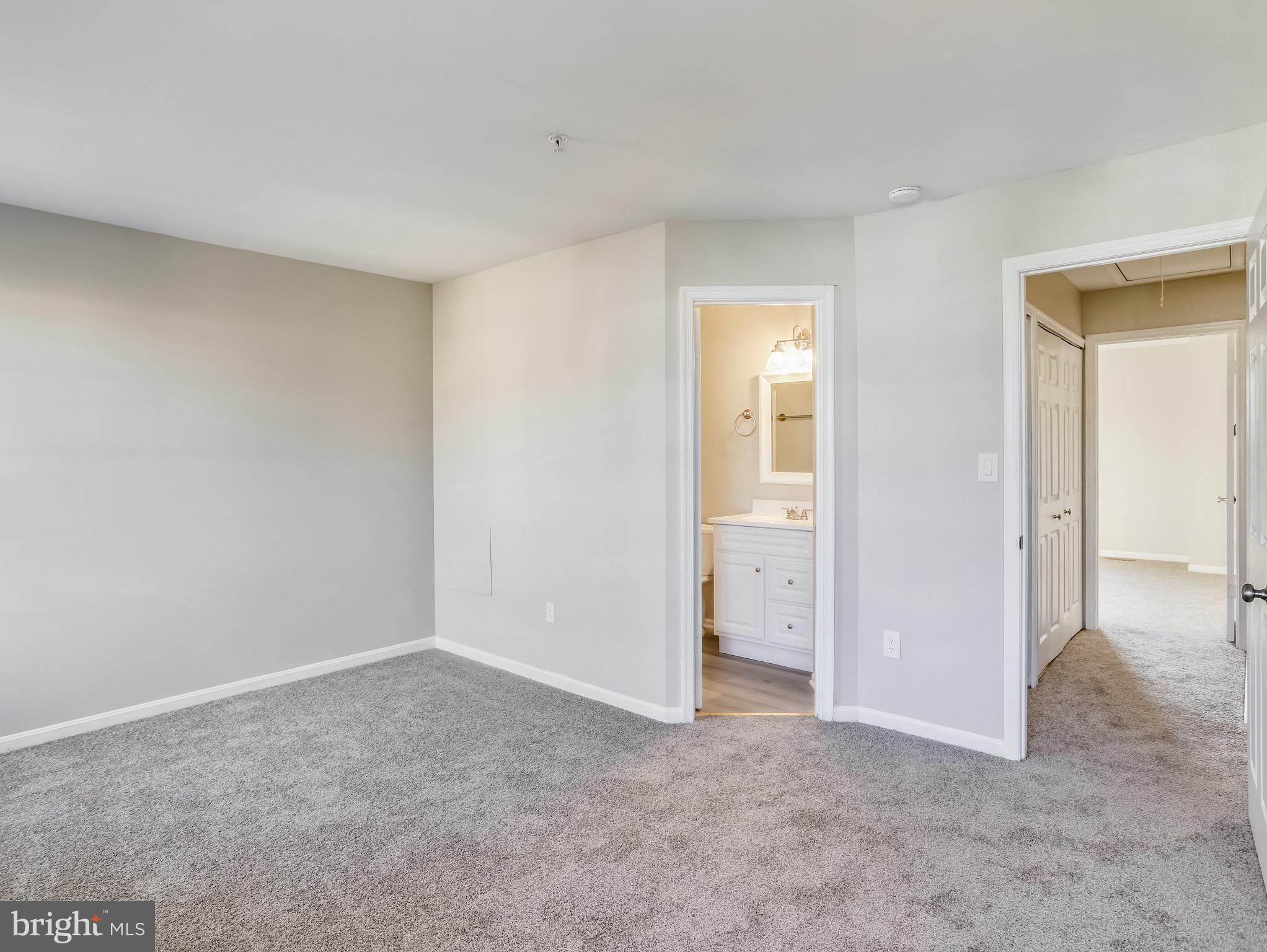 CEDAR GROVE AT CROFTON - Residential