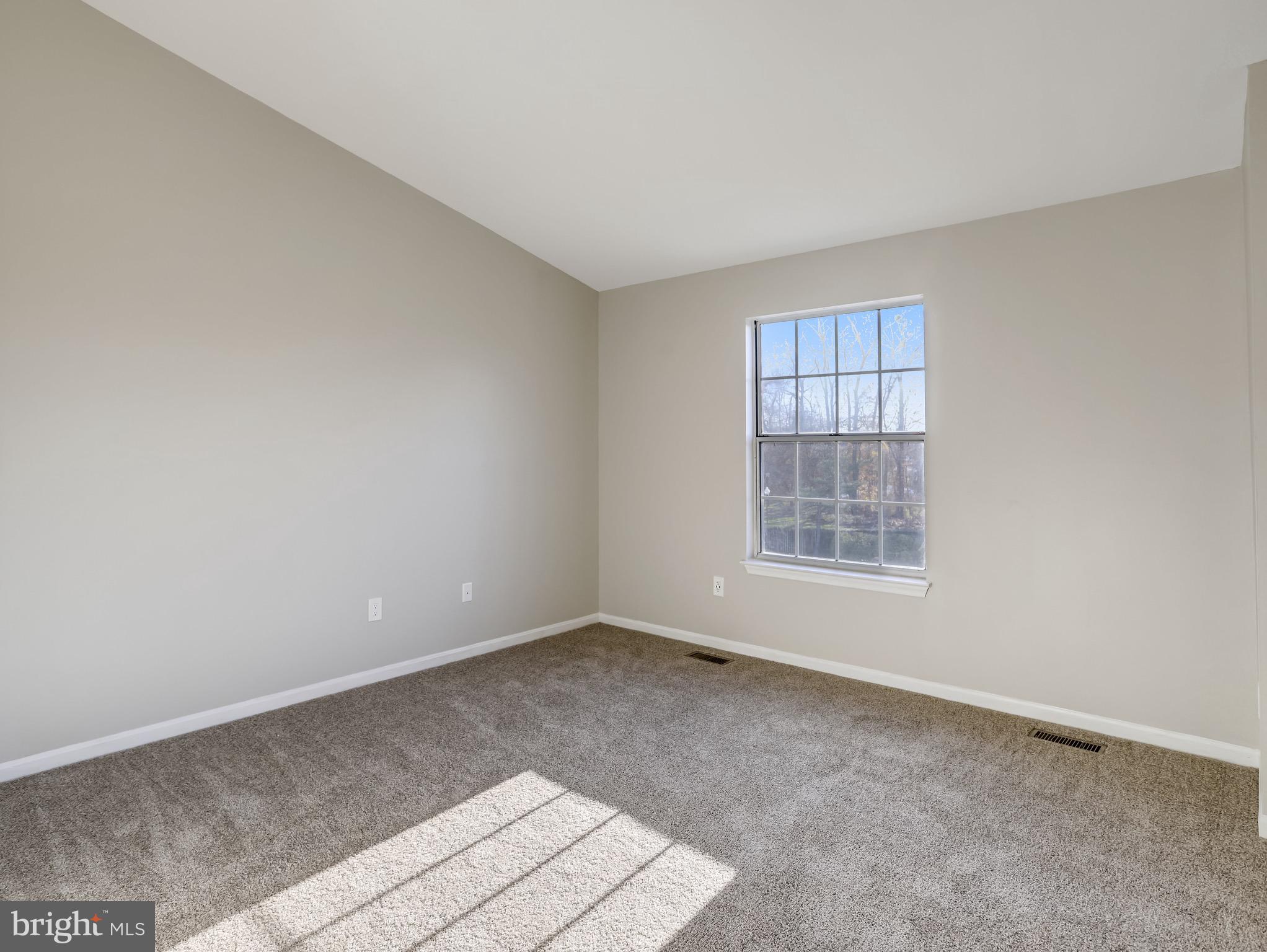 CEDAR GROVE AT CROFTON - Residential