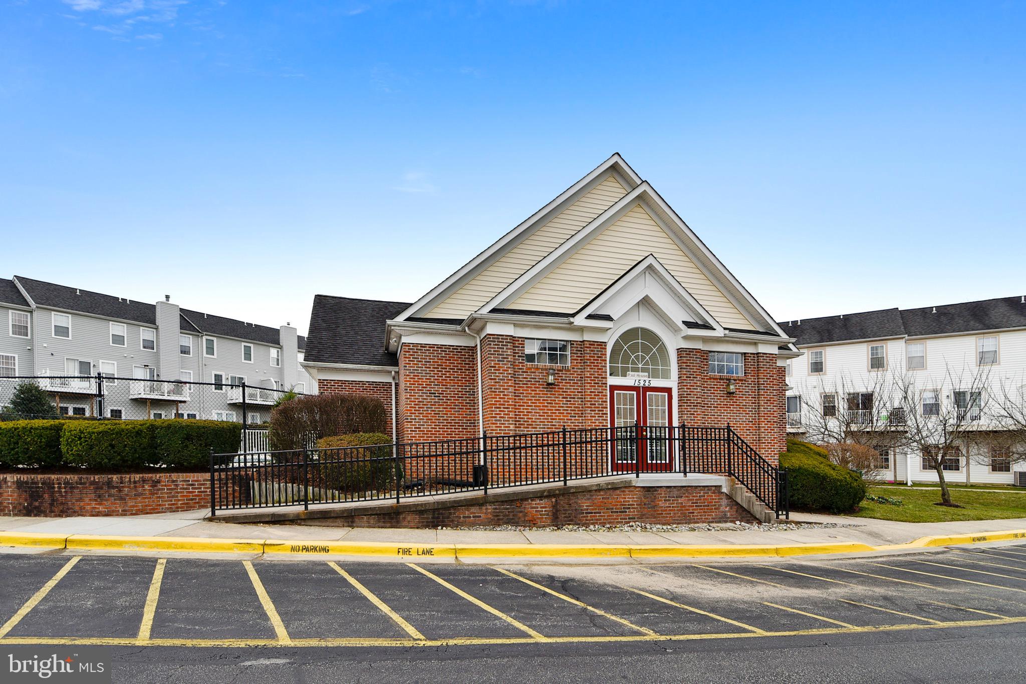 CEDAR GROVE AT CROFTON - Residential