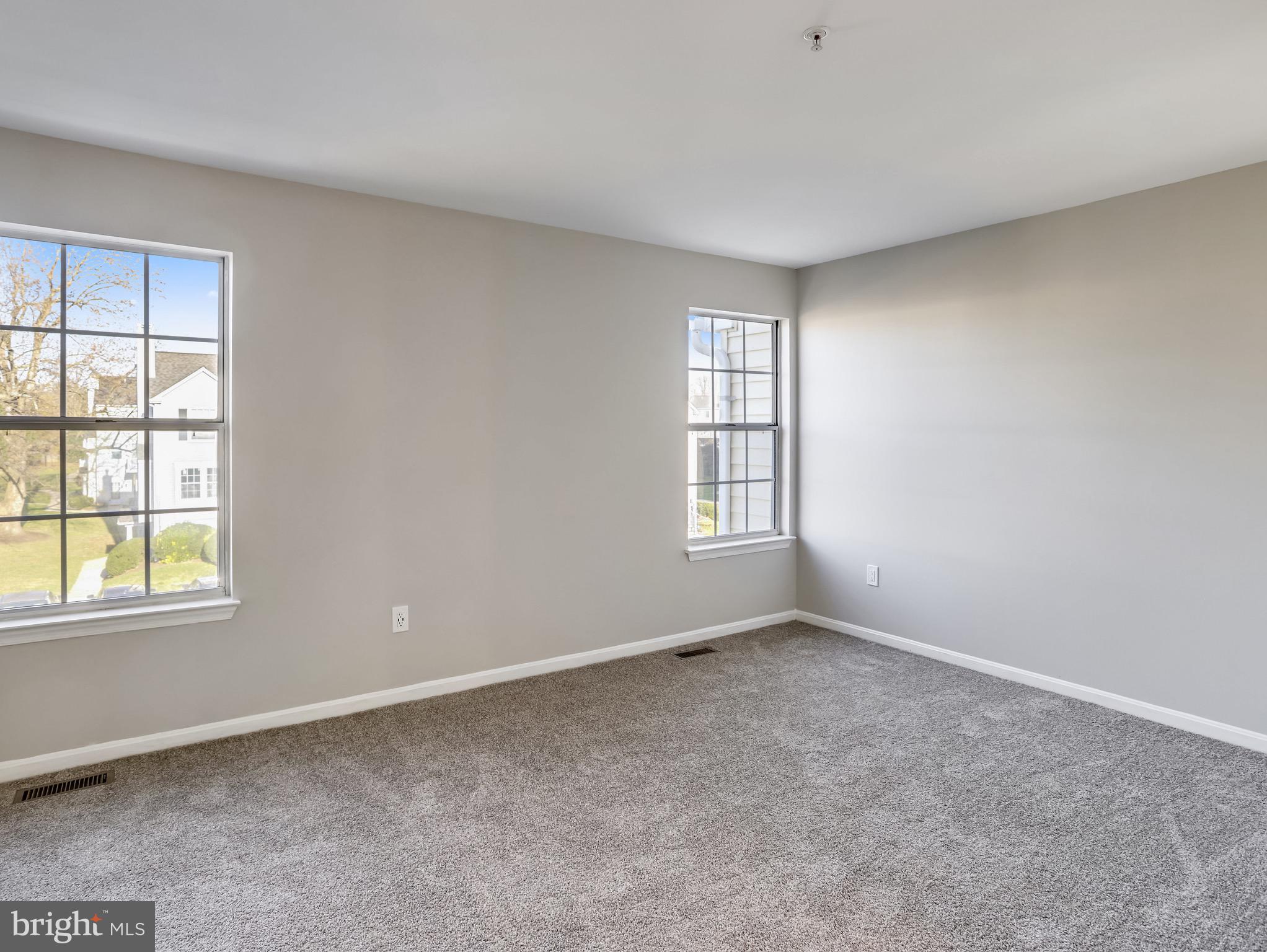 CEDAR GROVE AT CROFTON - Residential