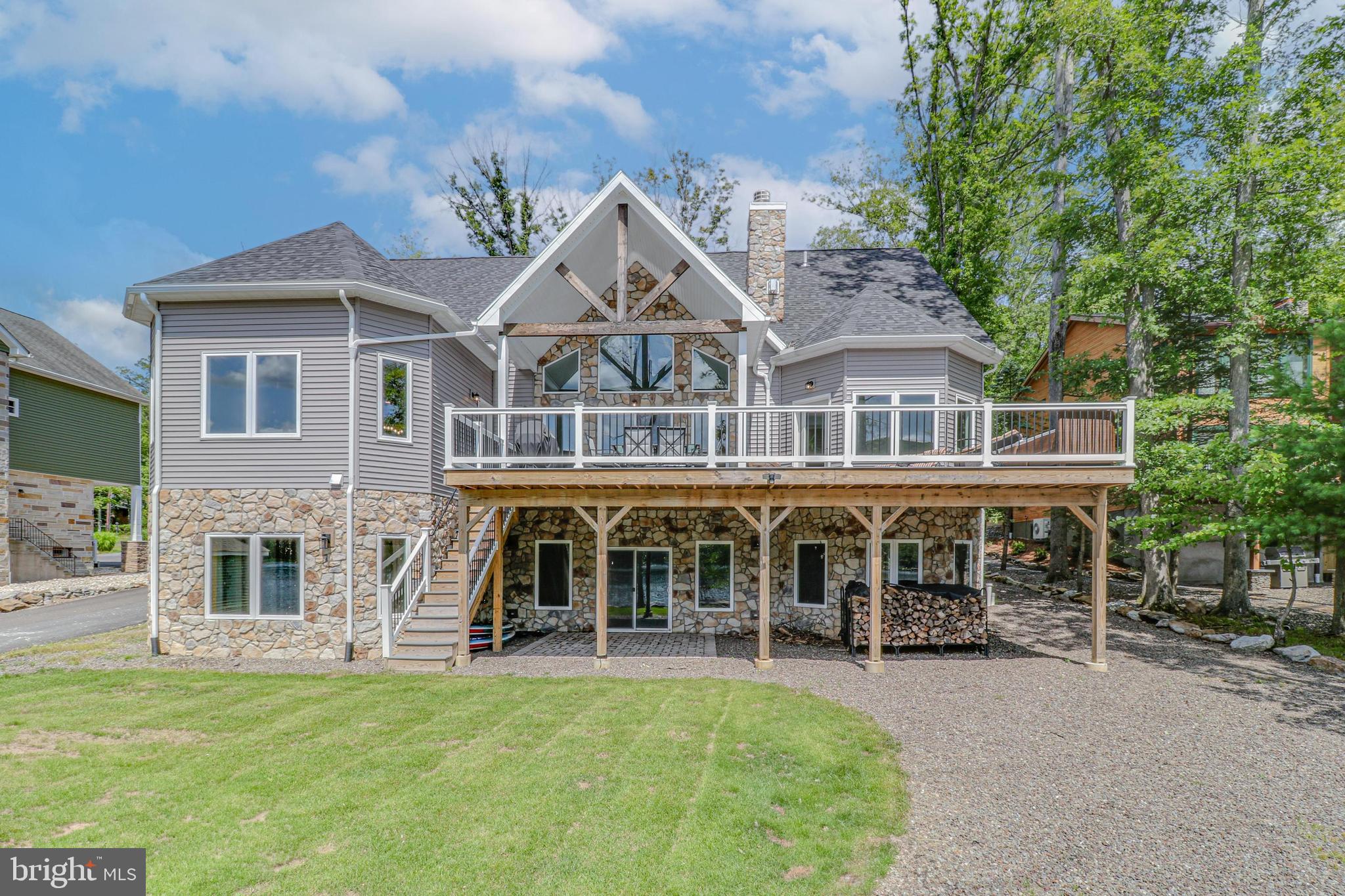 EAGLE ROCK RESORT - Residential