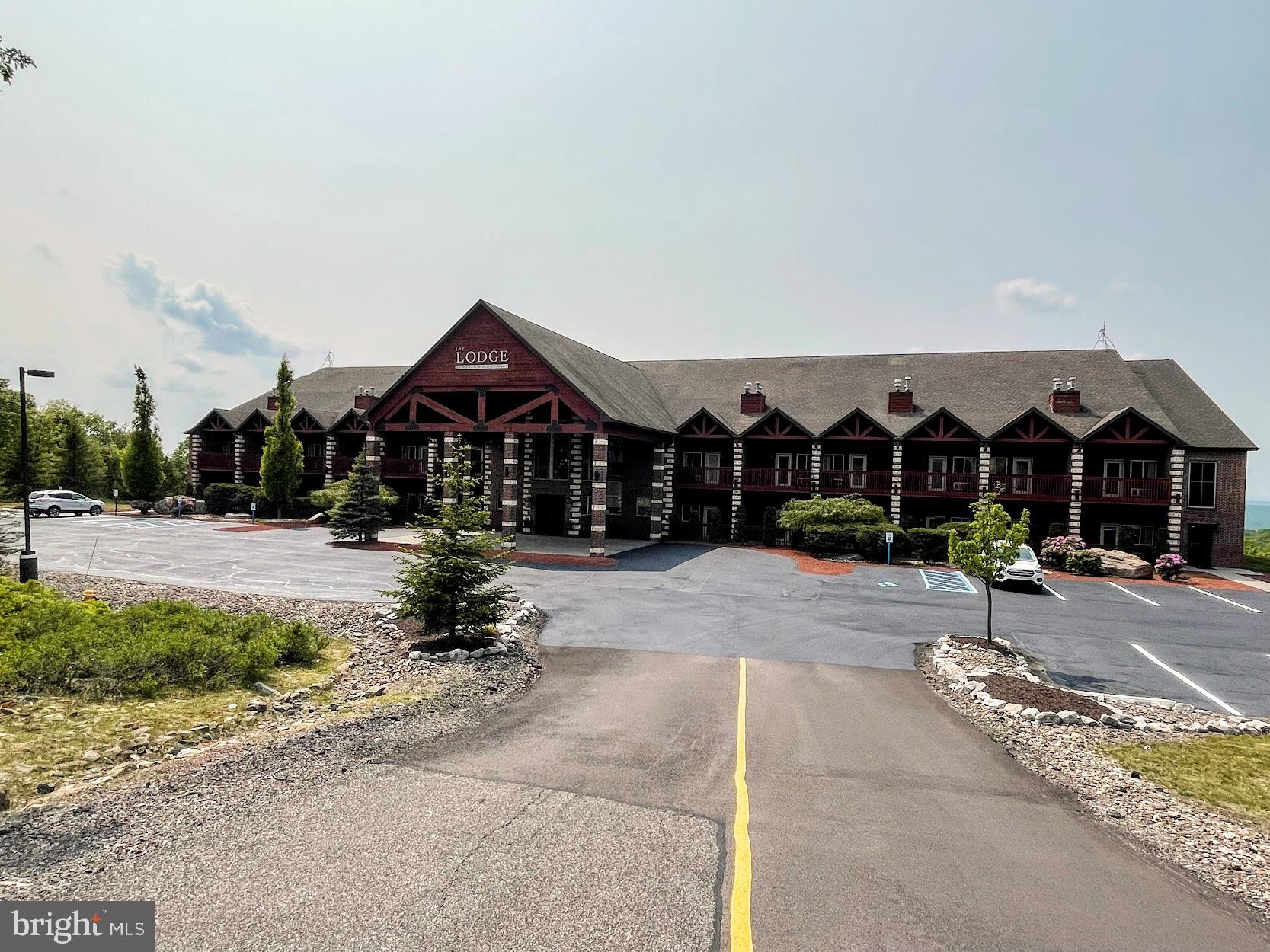 EAGLE ROCK RESORT - Residential