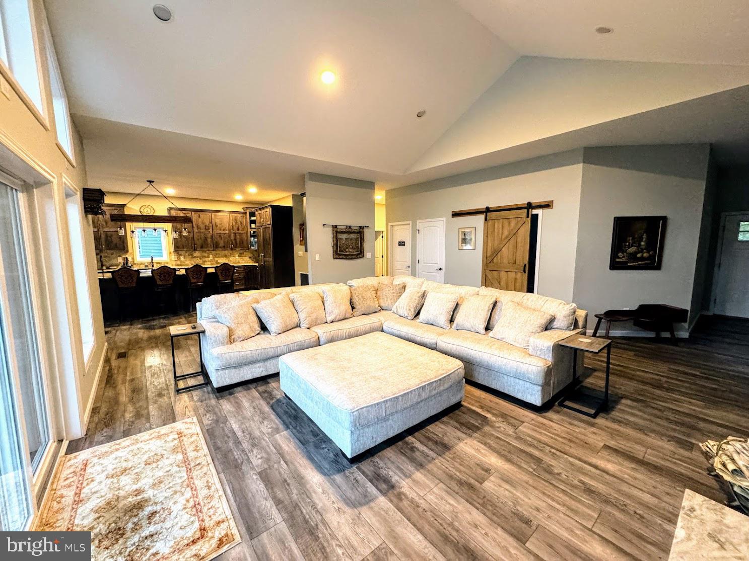 EAGLE ROCK RESORT - Residential