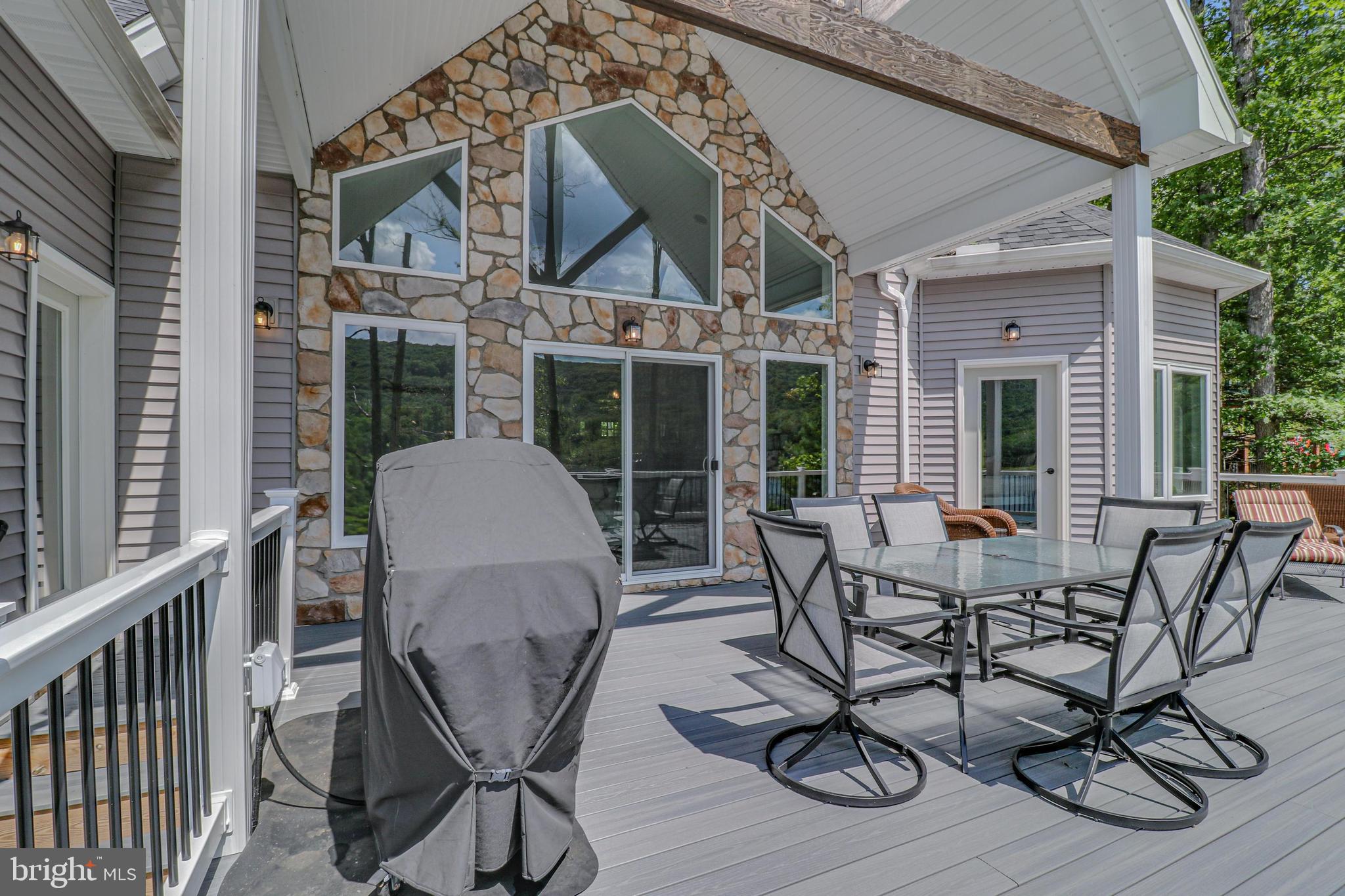 EAGLE ROCK RESORT - Residential