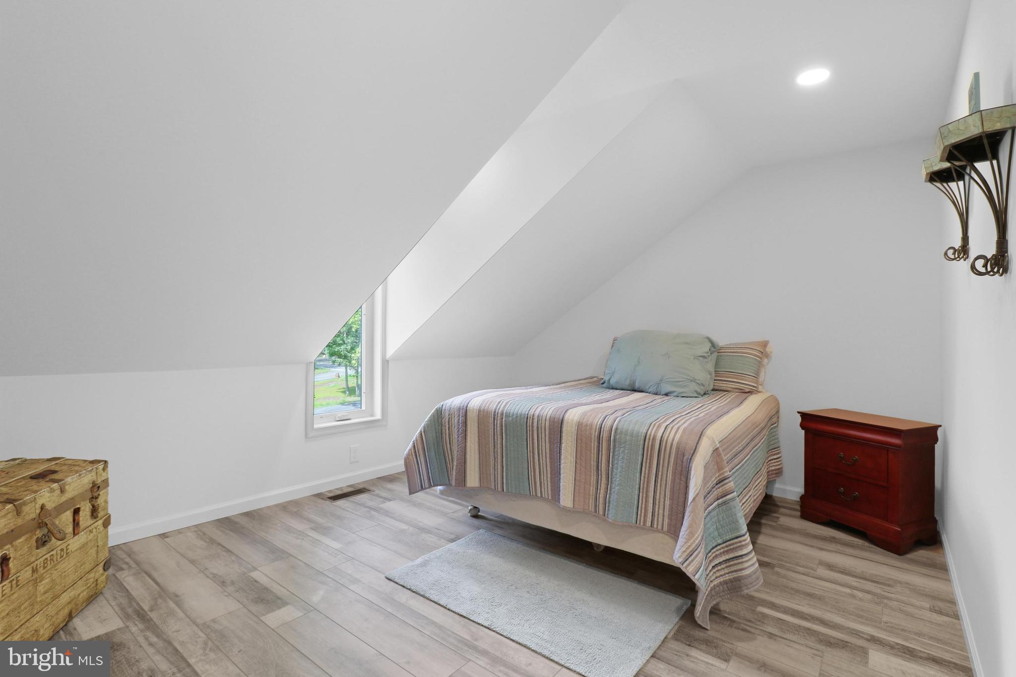 EAGLE ROCK RESORT - Residential