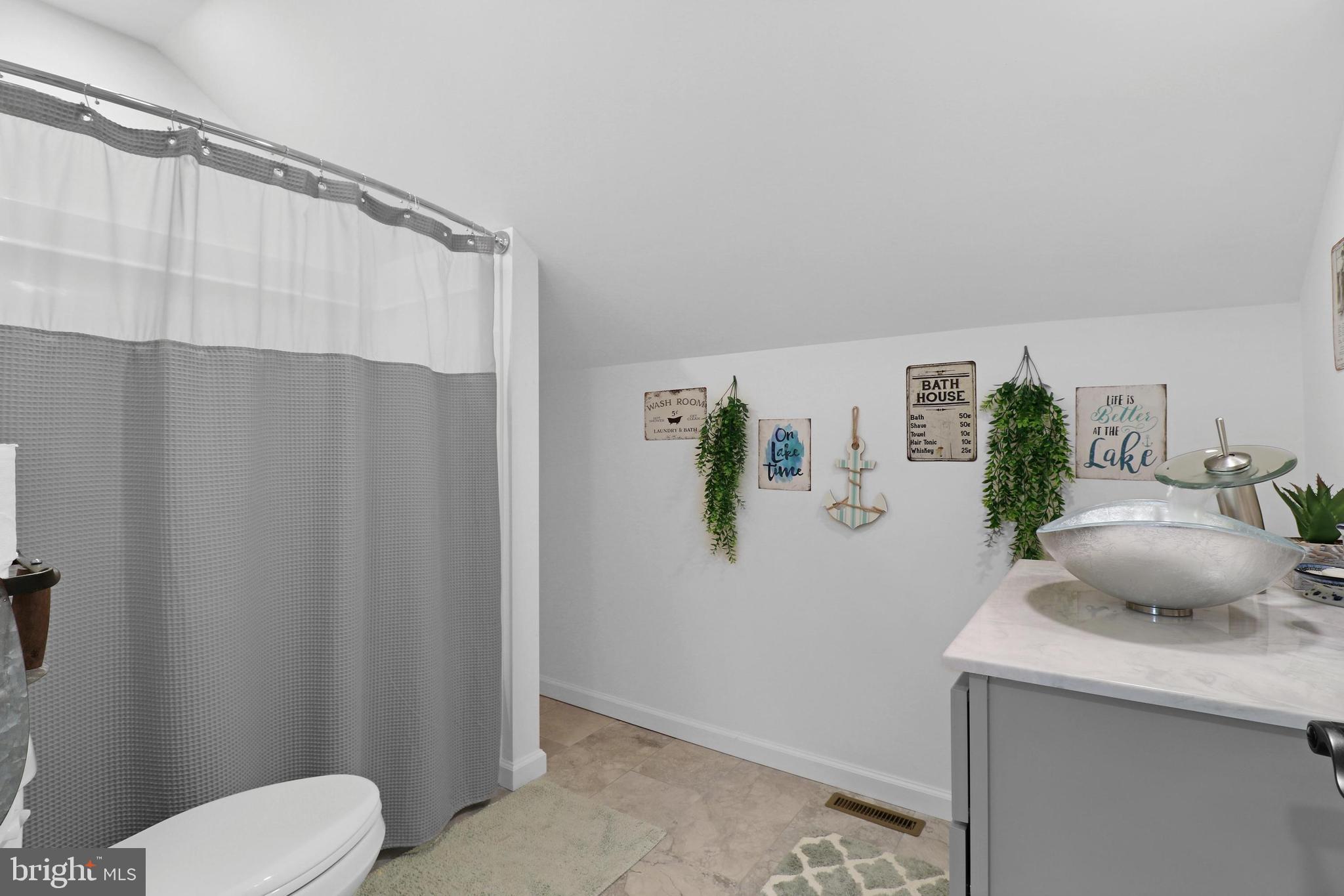 EAGLE ROCK RESORT - Residential