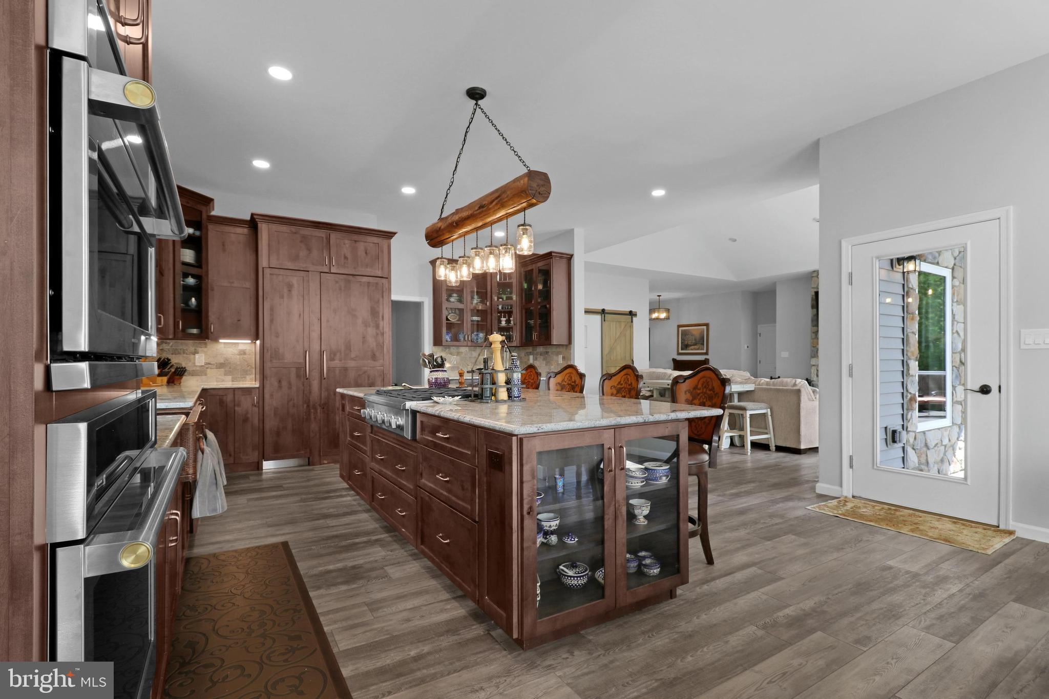 EAGLE ROCK RESORT - Residential